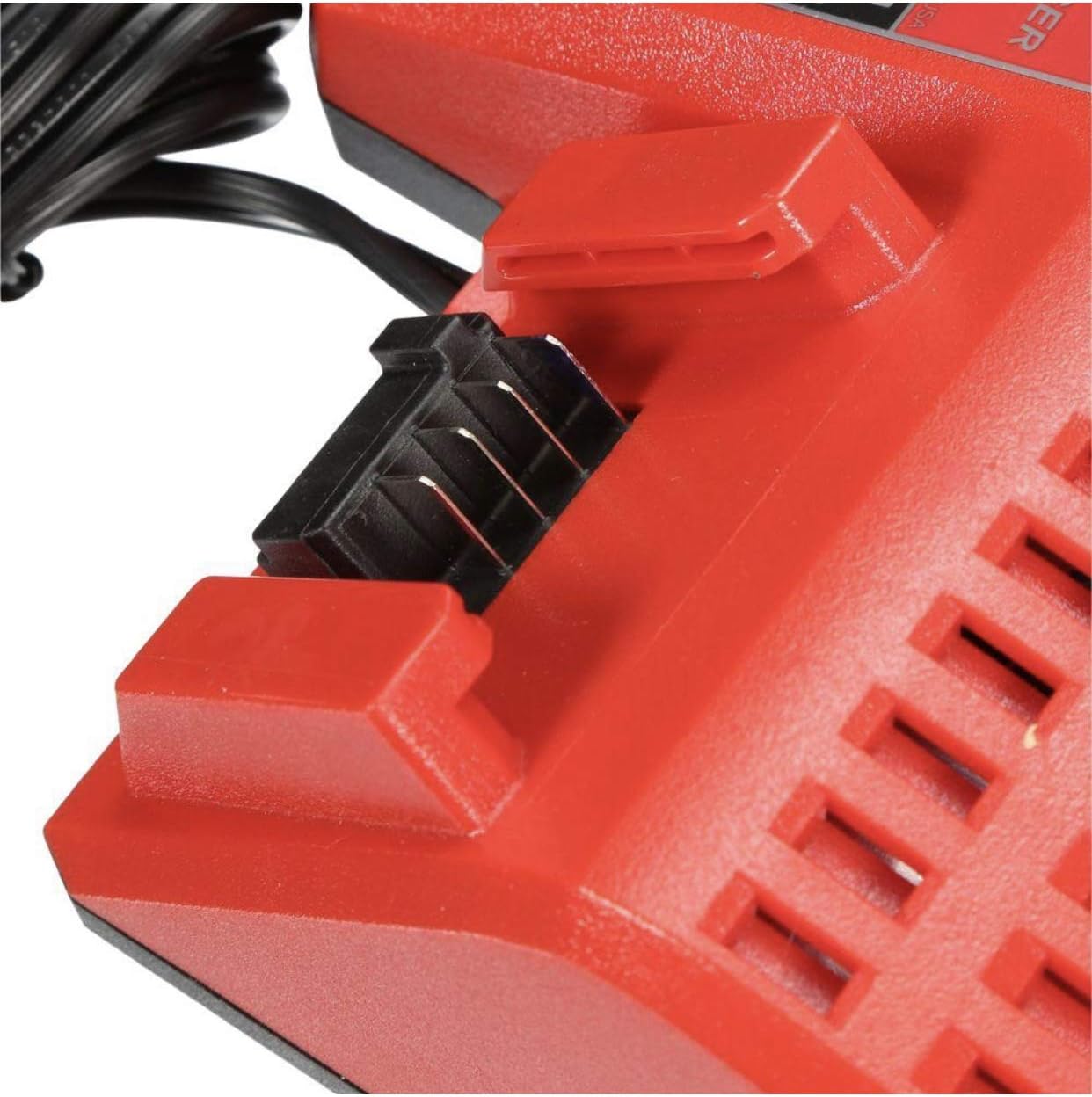 Milwaukee 48-59-1840P M18 18-Volt Lithium-Ion XC Starter Kit with Two 4.0 Ah Batteries, Charger