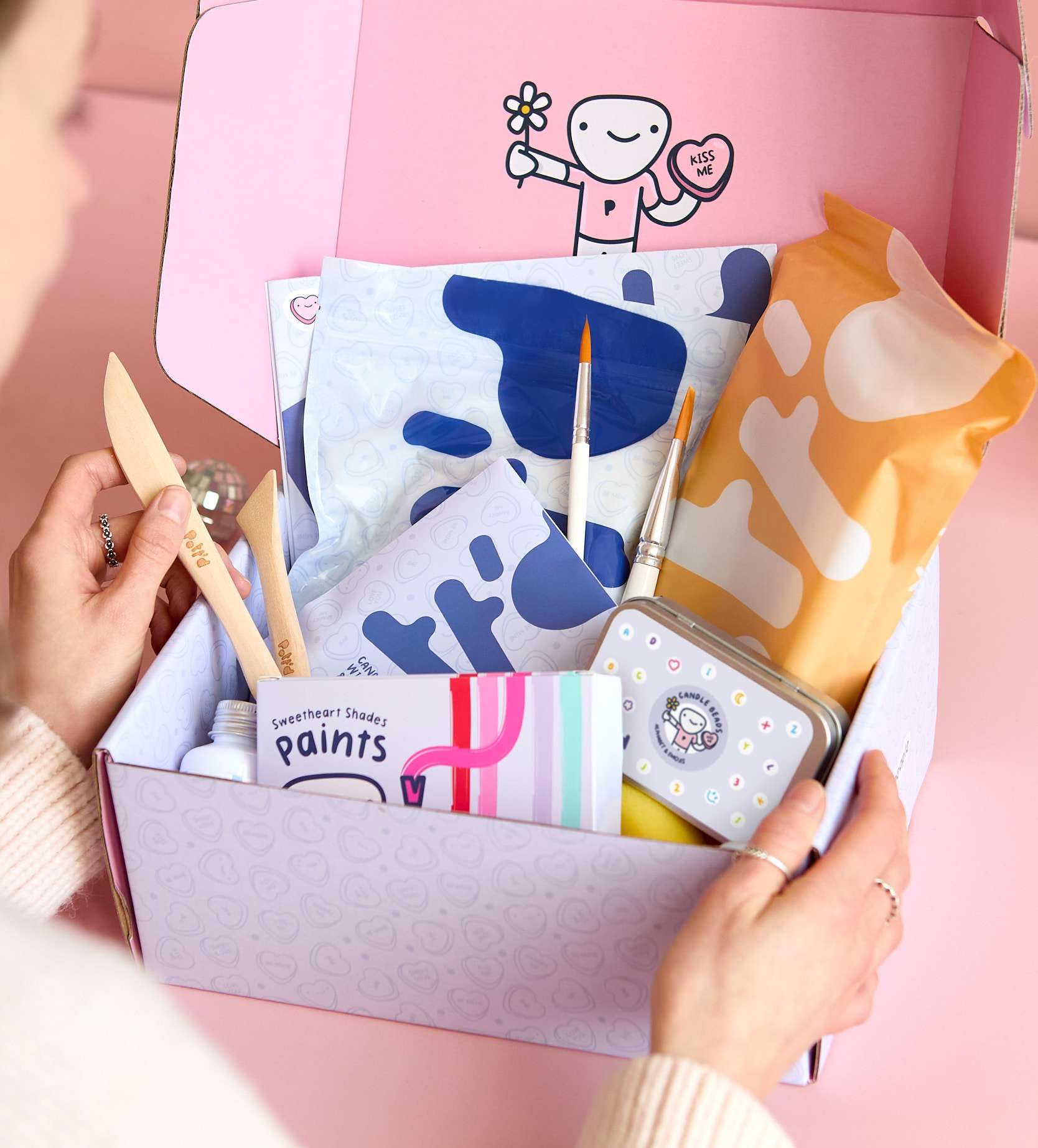 Pott'd Date Night Kerzen-Set – Romantisches DIY-Bastelset für Paare. Mit lufttrocknendem Ton, Kerzenwachs, Farben, Werkzeugen & Duftöl – Perfekt für Valentinstag, Jahrestage oder Romantische Abende.