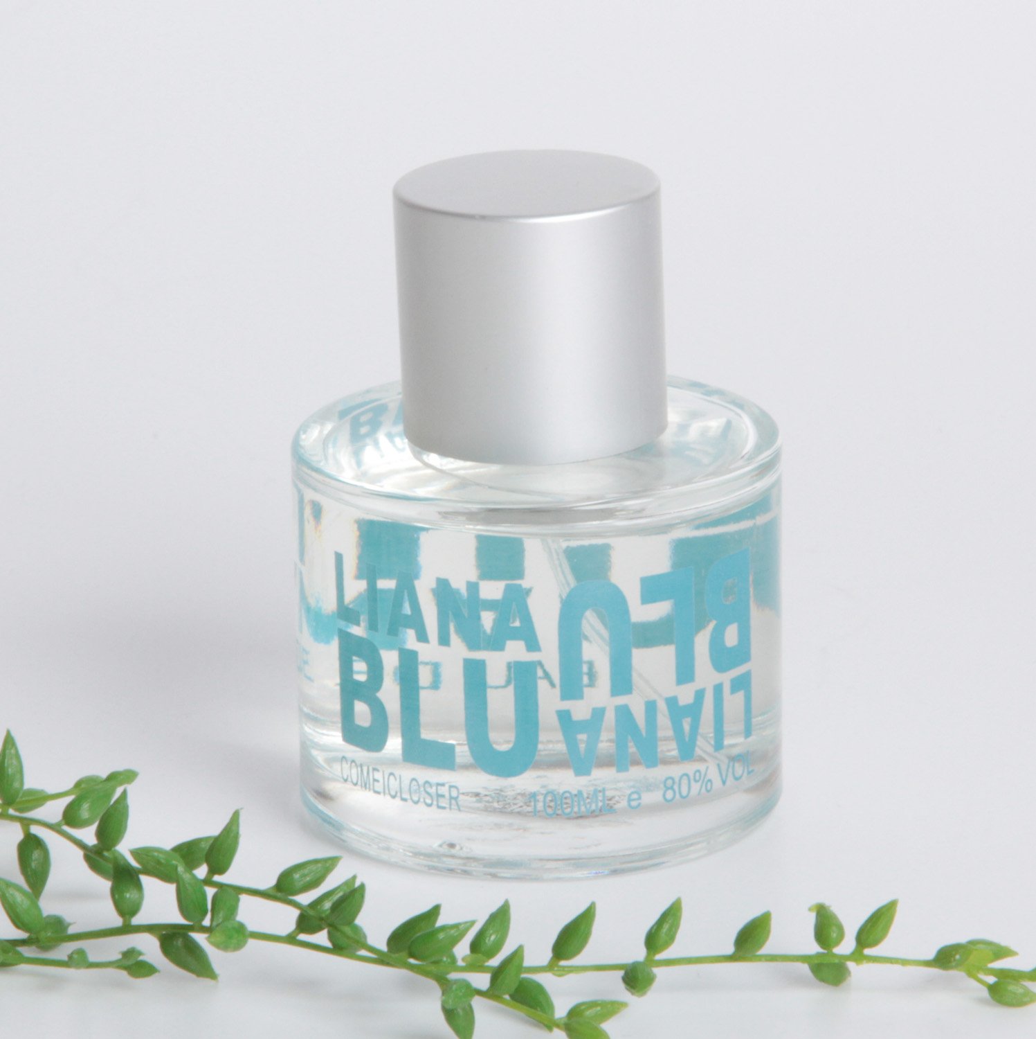 新品　LIANA BLU リアーナ　ブルー　オードパルファム　香水　100ml 新品 LIANA BLU リアーナ ブルー オードパルファム 香水 100ml 【公式