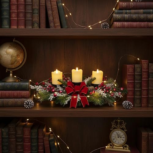 Miniatura 6 de Portavelas de Navidad, decoración de Navidad, 3 portavelas con cono de pino flocado de nieve, bayas rojas y lazo rojo para centro de mesa,