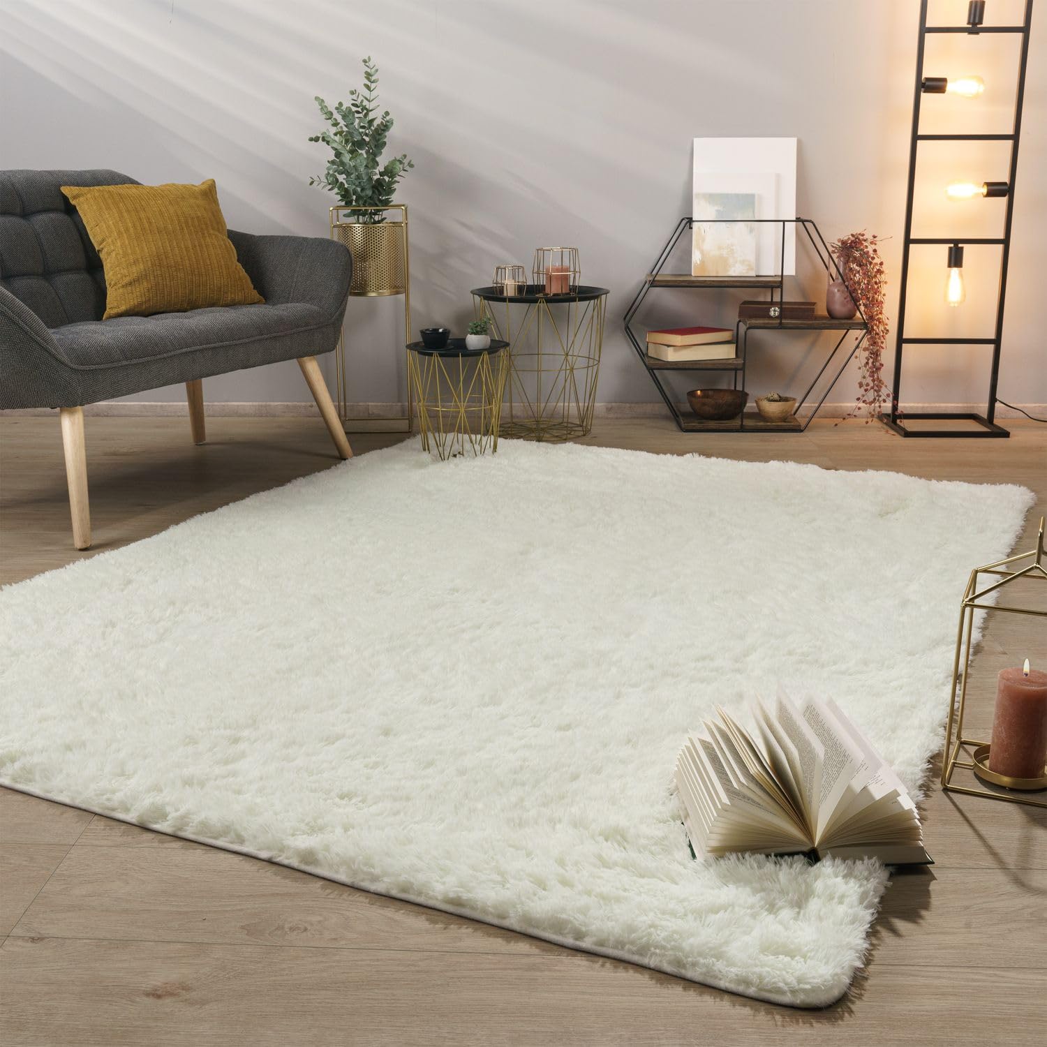 Tapis shaggy blanc haut de gamme avec velours peluche dense