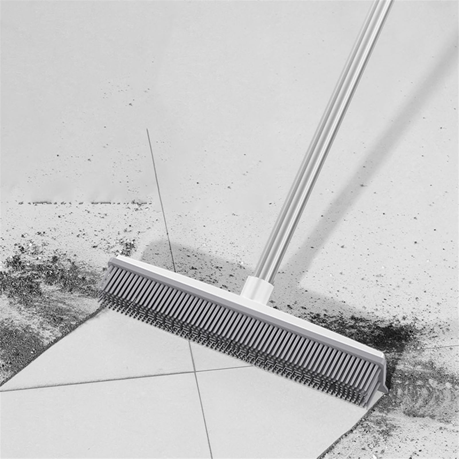 Besen Draußen 2 in 1 Teppichbürste Gummibesen mit verstellbarem langem Griff for den Außenbereich, weicher Push-Besen(Telescopic)