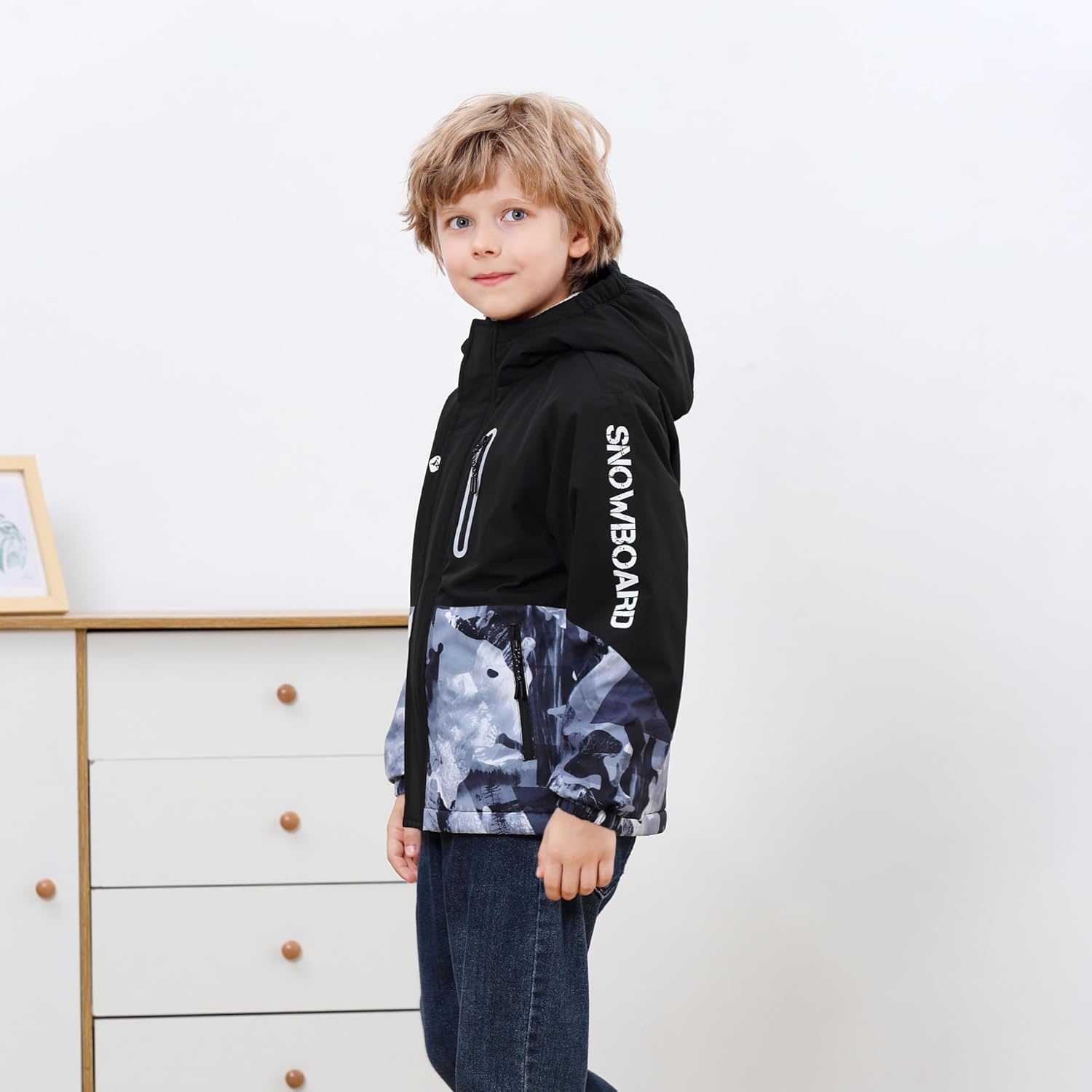 Boys' Waterproof skiing Jacket - Winter Fleece Lined Snowboarding Coat with Hood, Windproof Thermal Outer Shell for Kids