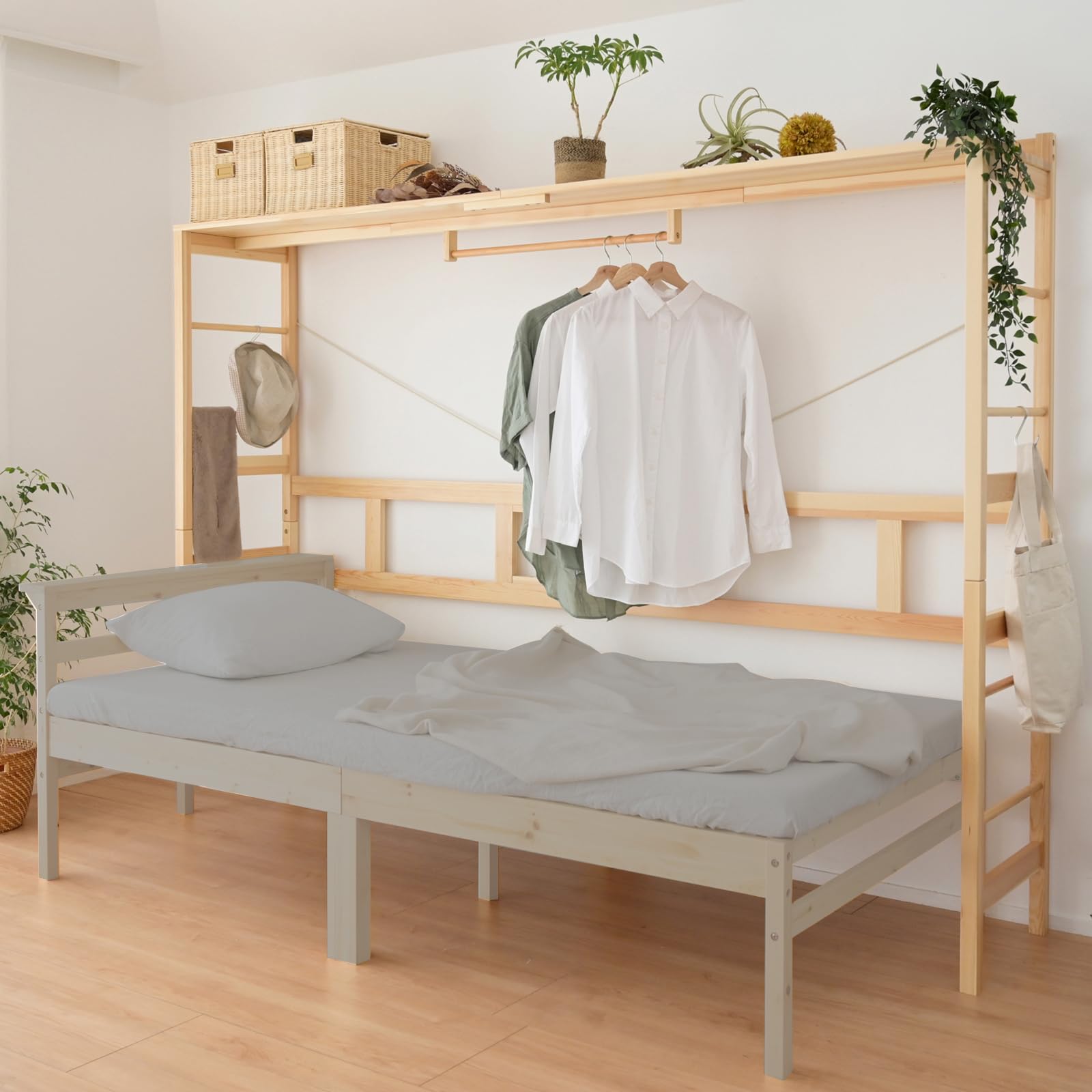 2点セット(ハンガーラック+ベッドフレーム) 〔ハンガーラック：ホワイト/ベッドフレーム：ホワイトウォッシュ〕 セミダブル 天然木 ...〔代引不可〕〔代引不可〕 ハンガーラック\u0026サイズが選べる天然木すのこベッド マットレス付 3点