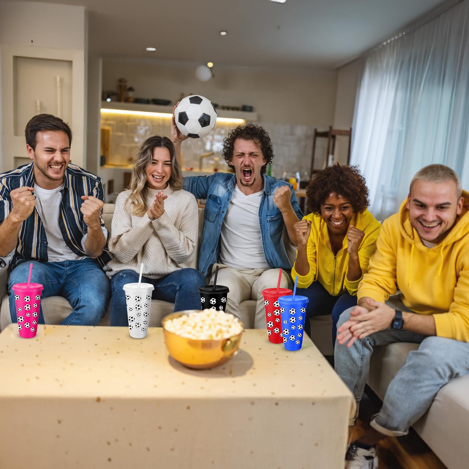 MSYU 20 vasos de plástico de fútbol con tapa y pajita, taza de regalo de Navidad, taza de 710 ml, vasos de plástico reutilizables para amantes del fútbol, hombres y mujeres, suministros de regalo de