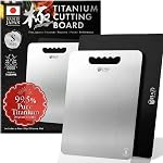 HIBINO Conseil de coupe de titane 99.5% Titanium japonais pur , non toxique , léger & Lave-vaisselle Coffre-fort de la taille M Fabriqué au Japon avec tapis antidérapant & Utilisation du camping
