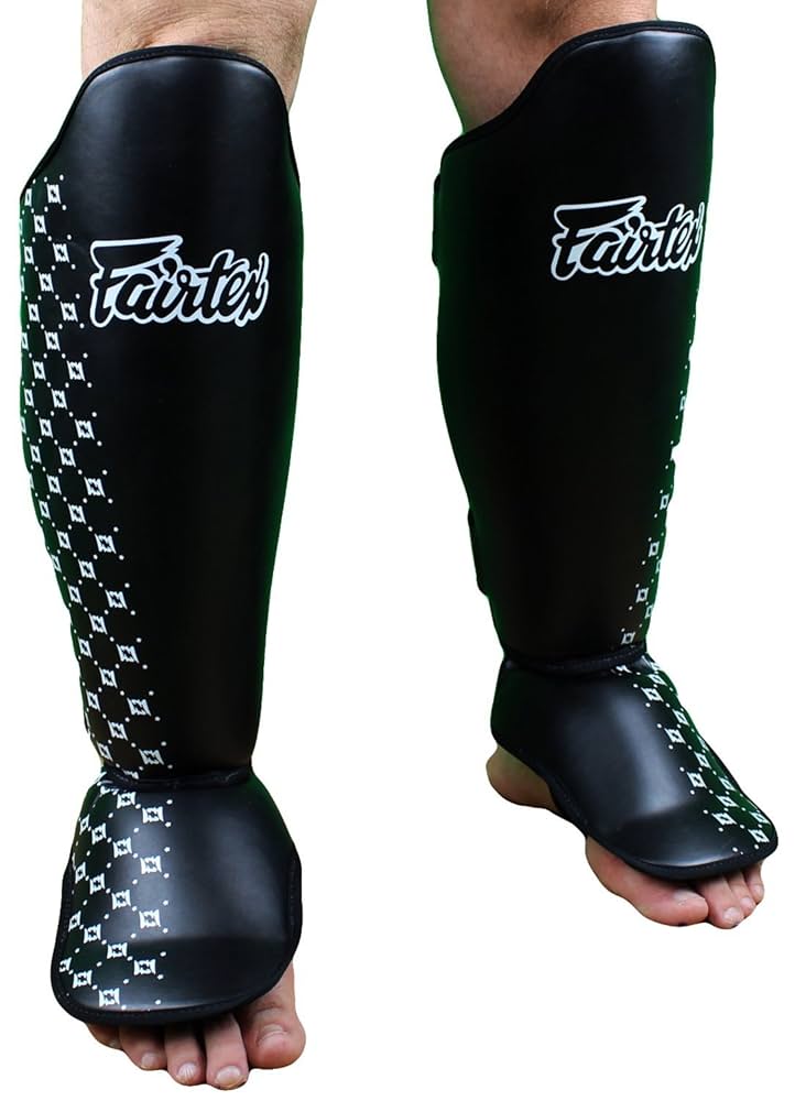 Amazon | Fairtex タイ式ボクシング すね当て プロテクター 保護