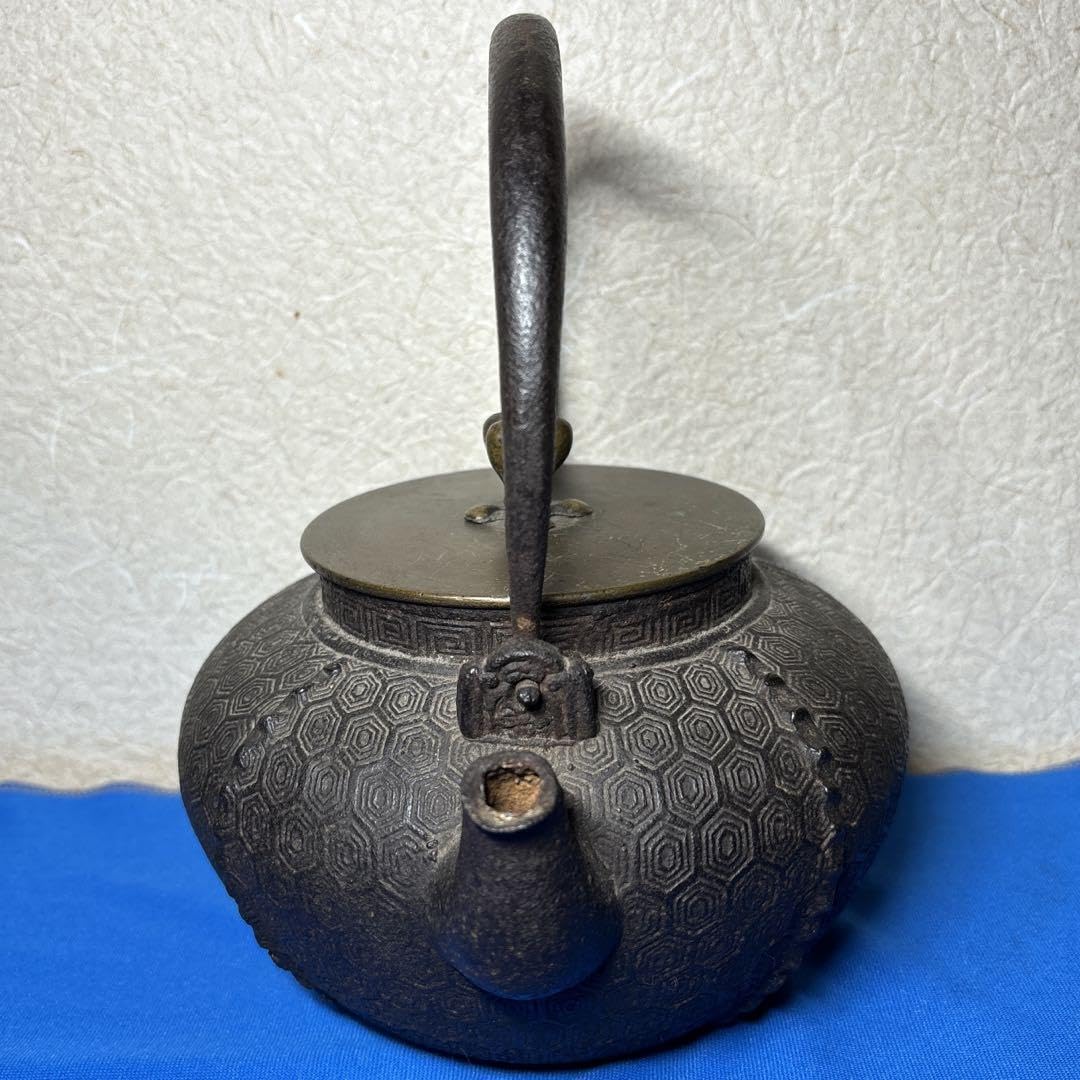 鉄瓶　鉄器　 祥雲堂 アンティーク　骨董品　レトロ　鉄びん　茶道具 Amazon | 煎茶道具 鉄瓶 祥雲堂造 水漏れ無し 銅蓋 アンティーク骨董品