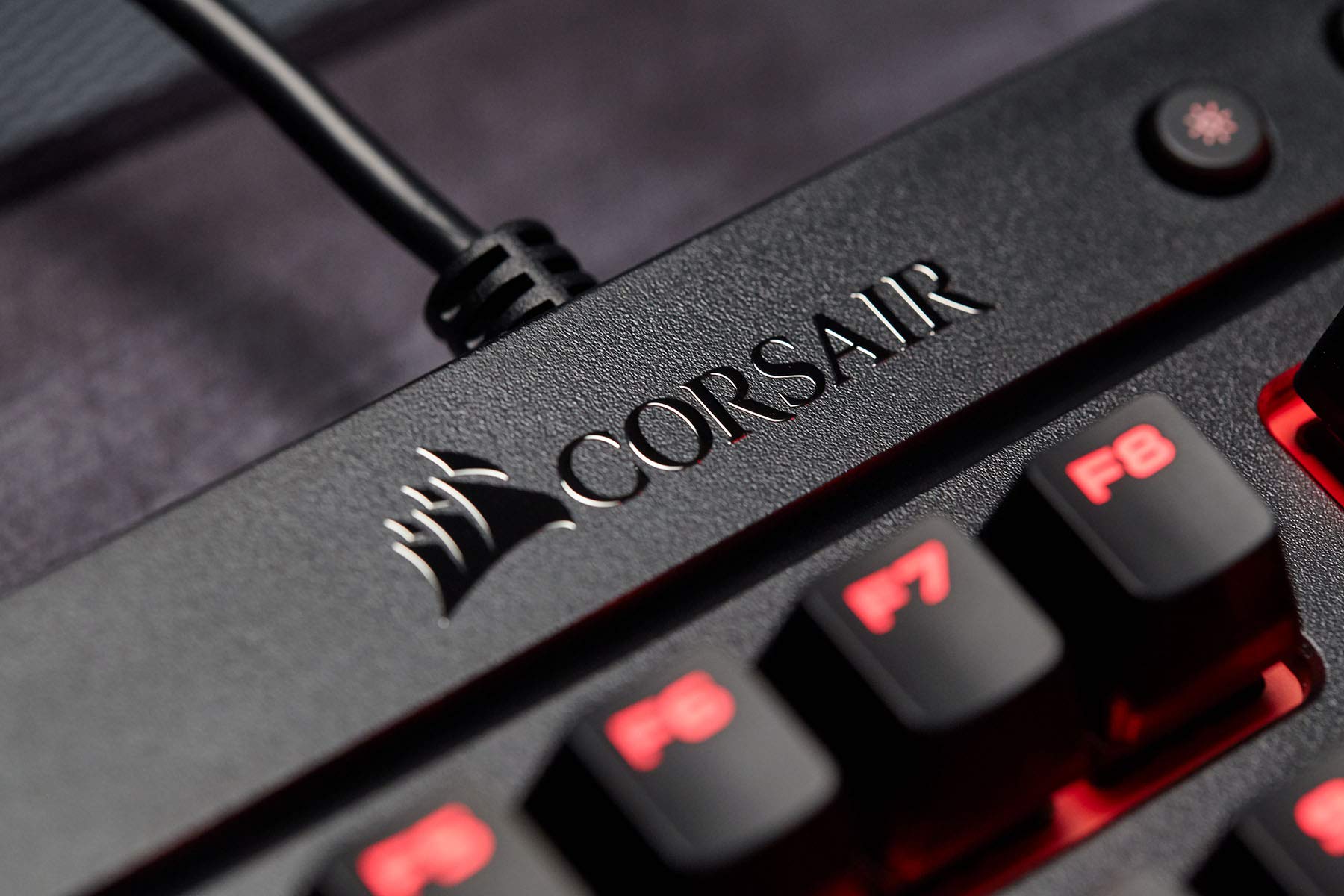 Corsair Teclado Gaming RGB