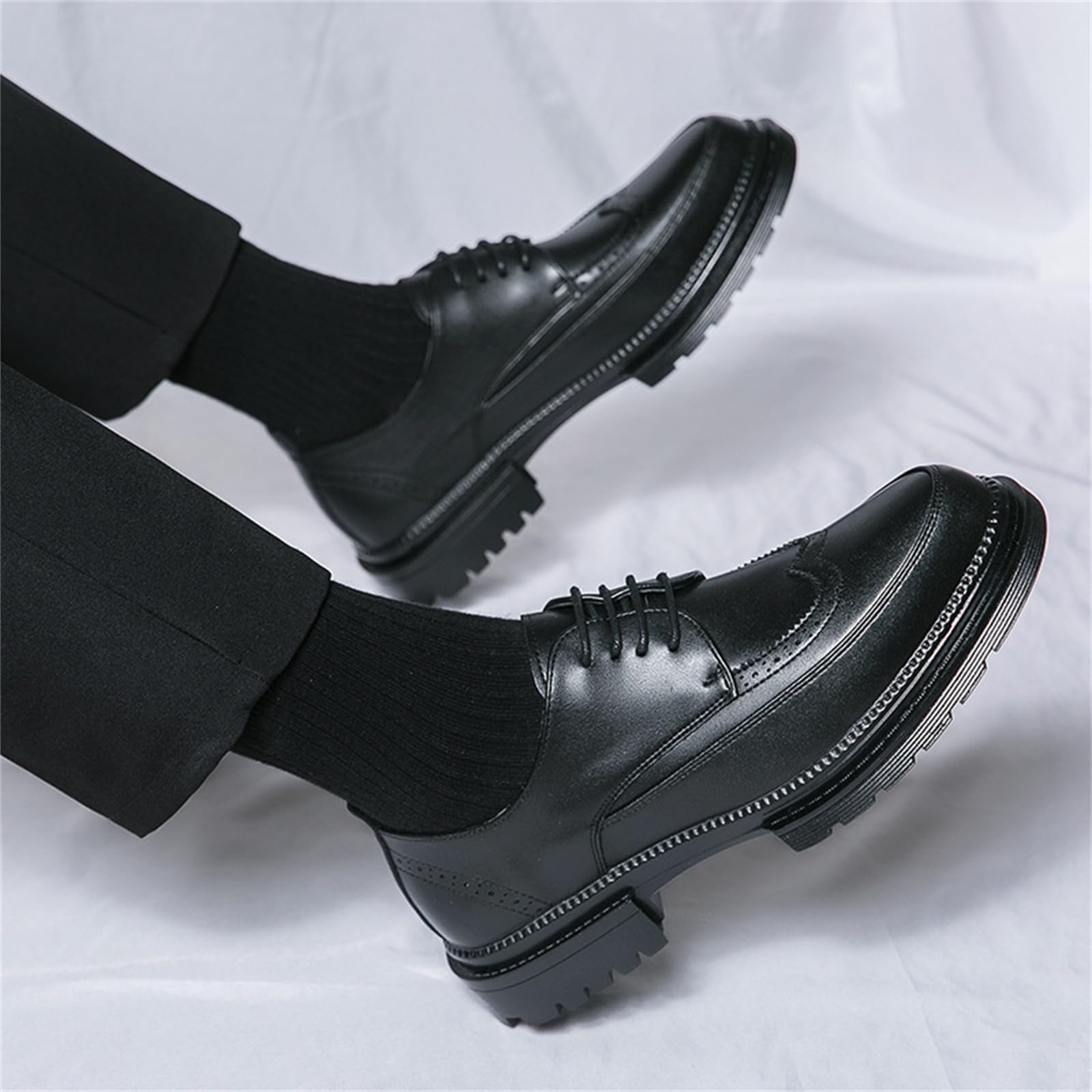 Męskie buty wizytowe typu brogs grube sznurowane skórzane biznesowe typu oksfordy do biura na formalny codzienny dzień