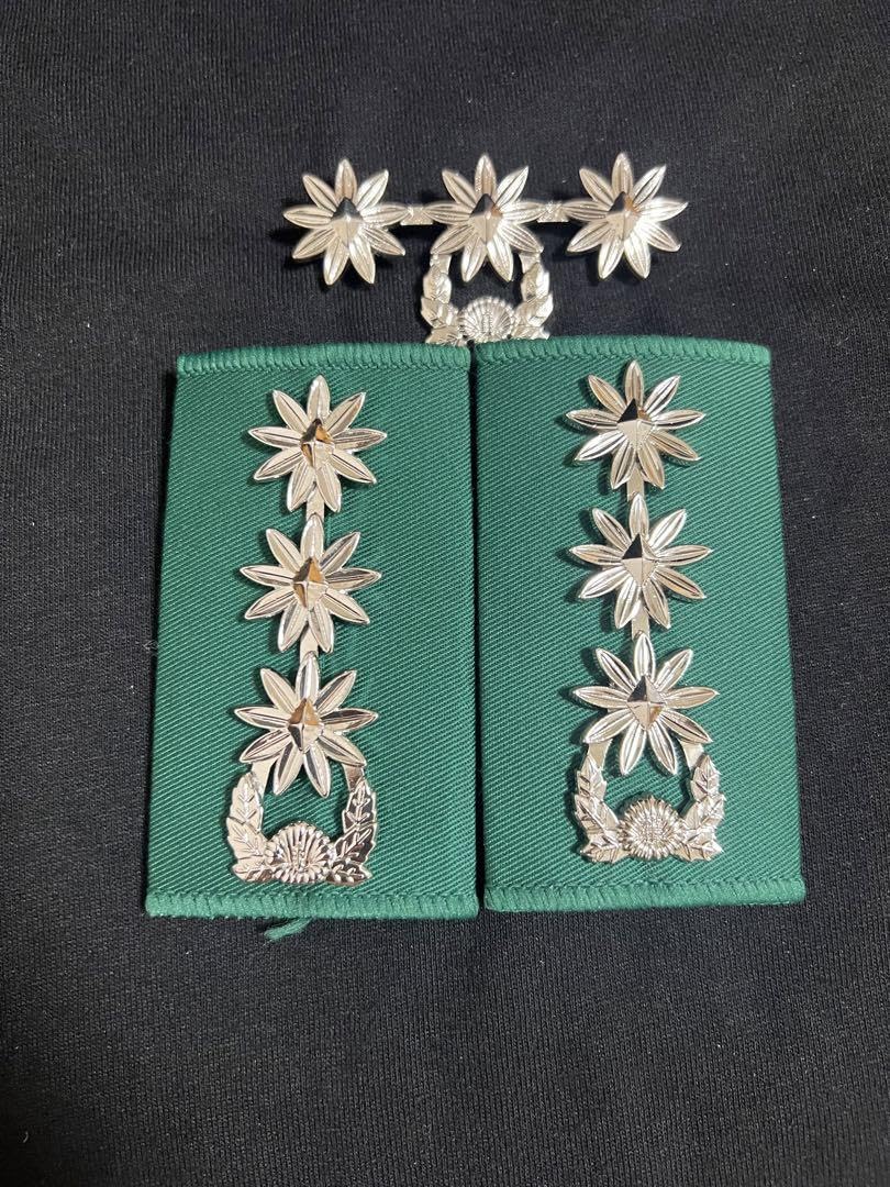 Amazon.co.jp: 韓国軍 大領 階級章セット : ファッション
