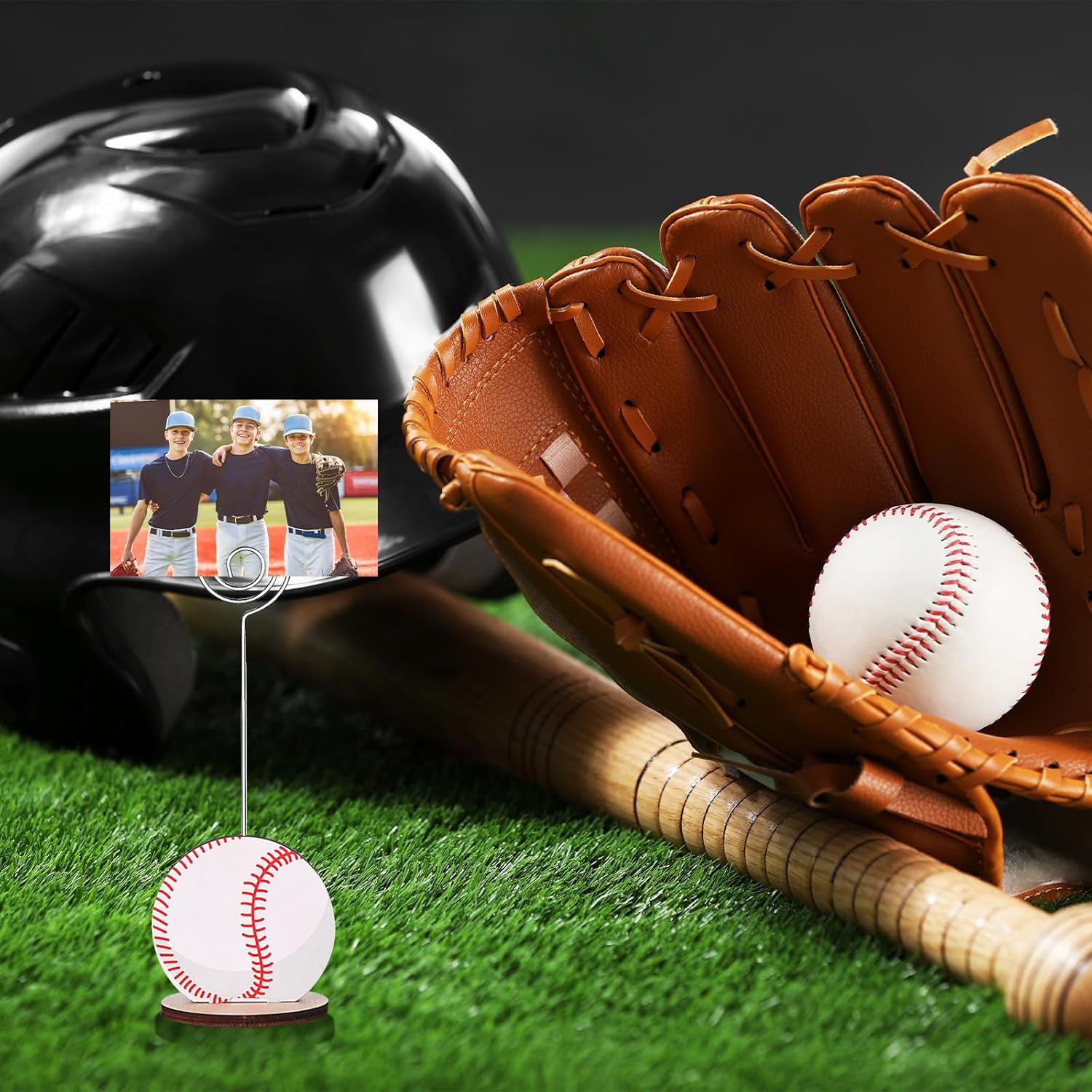 24 Pcs Sports Ball Base Memo Clips Baseball Shaped Metal Wire Table Number Holders Baseball Card Holder Round Place Card Stands for Picture Note Card Menu Wedding Party Office