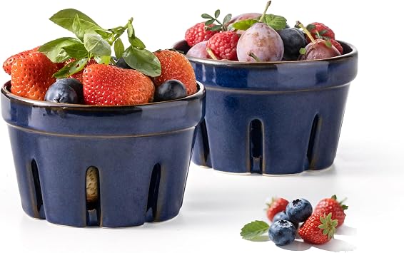 Gomakren Asian Soup Spoons, 6.5 Inch Ceramic Chinese Soup Spoons & Ceramic Berry Basket Set of 2, Round Fruit Bowl with Holes, Small Fruit Basket Containers