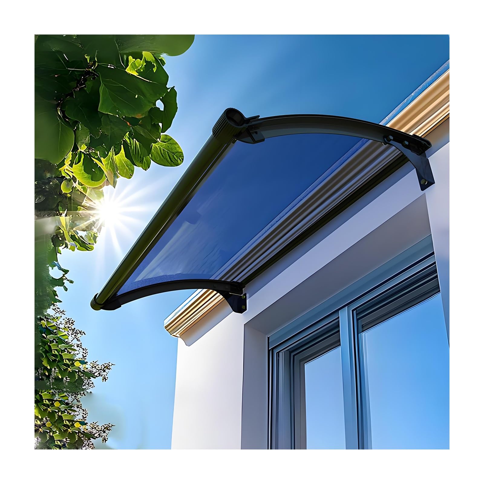 Auvent en polycarbonate pour terrasse ensoleillée assurant un abri de balcon calme