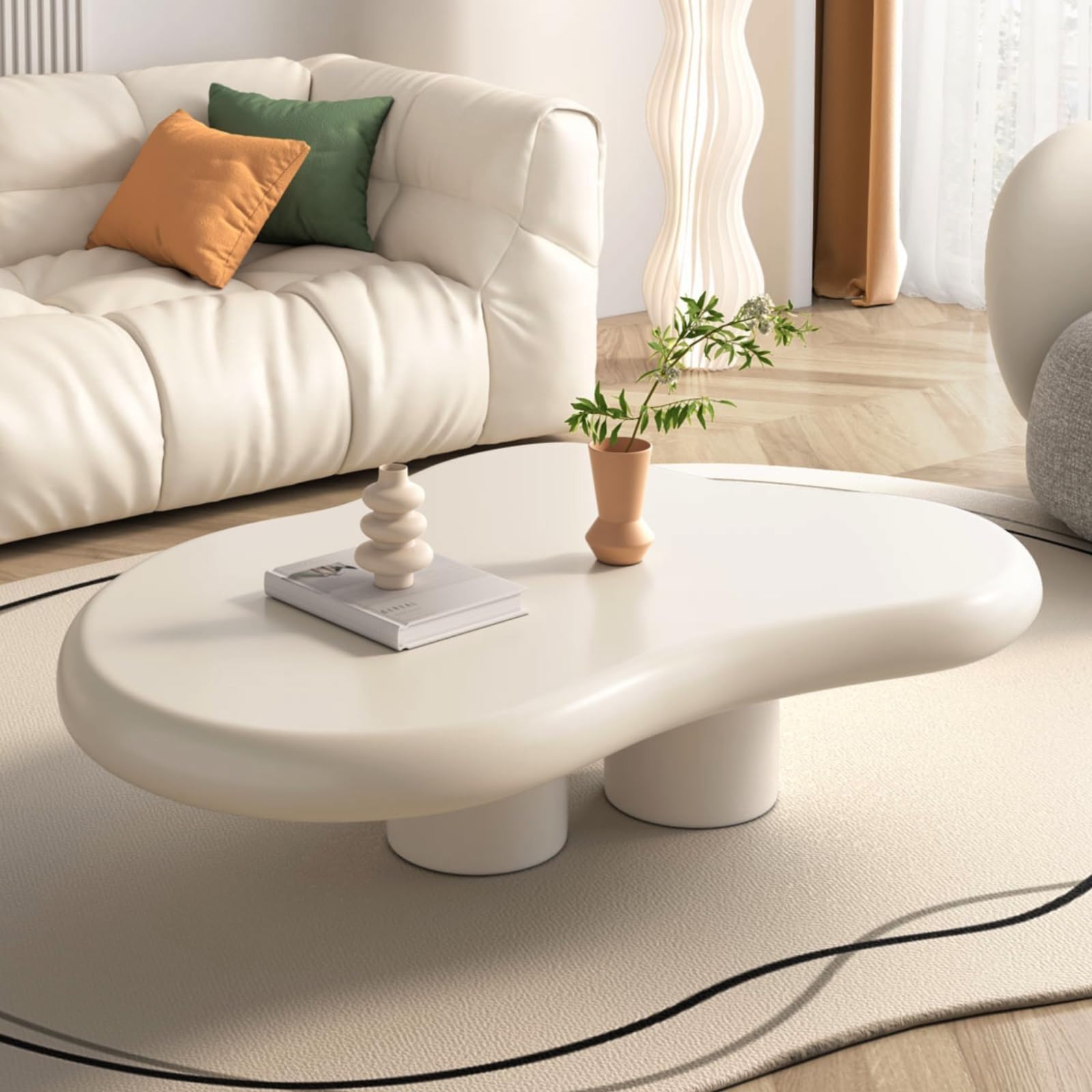 Table basse en nuage blanc moderne pour salon boho et élégant