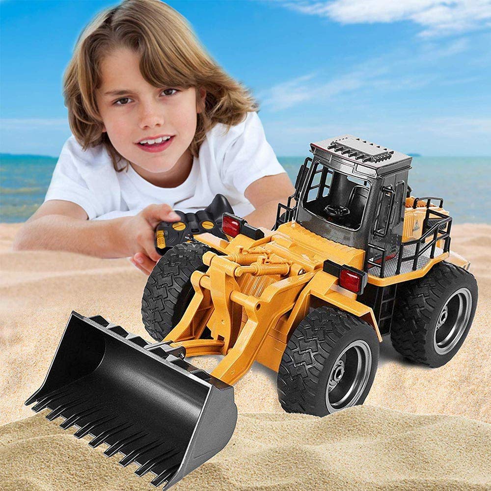 BAKAJI Bulldozer Ruspa Radiocomandata con Luci e Suoni Realistici, Giocattolo per Bambini in Scala 1:18 con Braccio Funzionante, Gioco di Simulazione Fedele Riproduzione, 44.6 x 22.4 x 18 cm