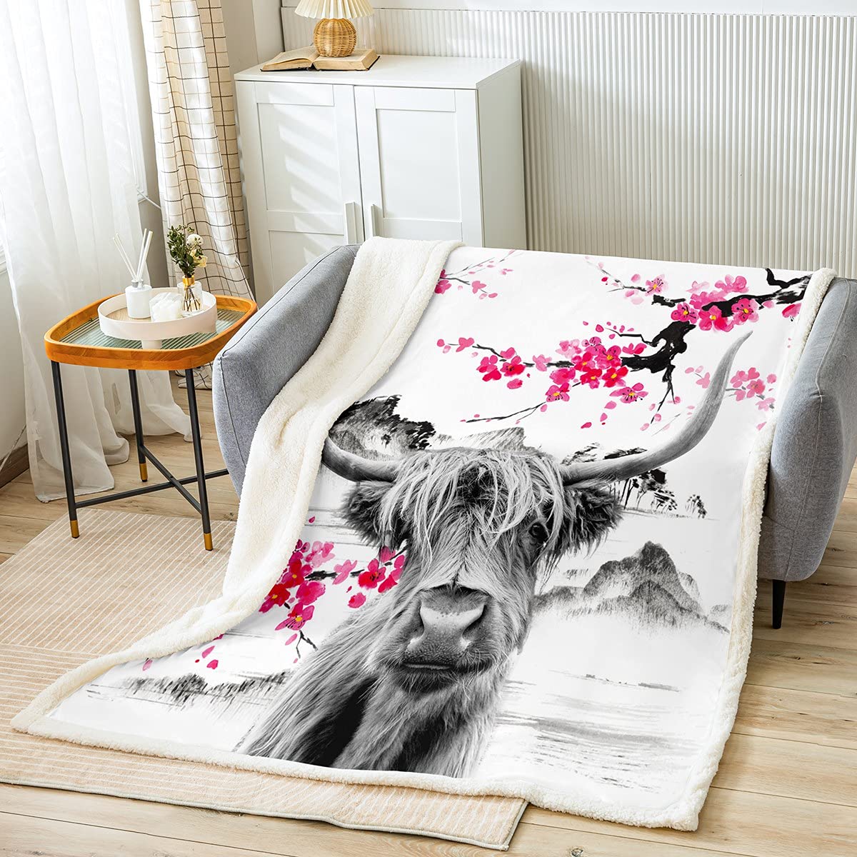 Loussiesd Highland Cow Plush Blanket Cute Red Floral Cattle Throw Blanket Kids Girls Women Men Cherry Blossom Sherpa Blanket Western Bull for Sofa,Wild Animal Double 60x79 Inch