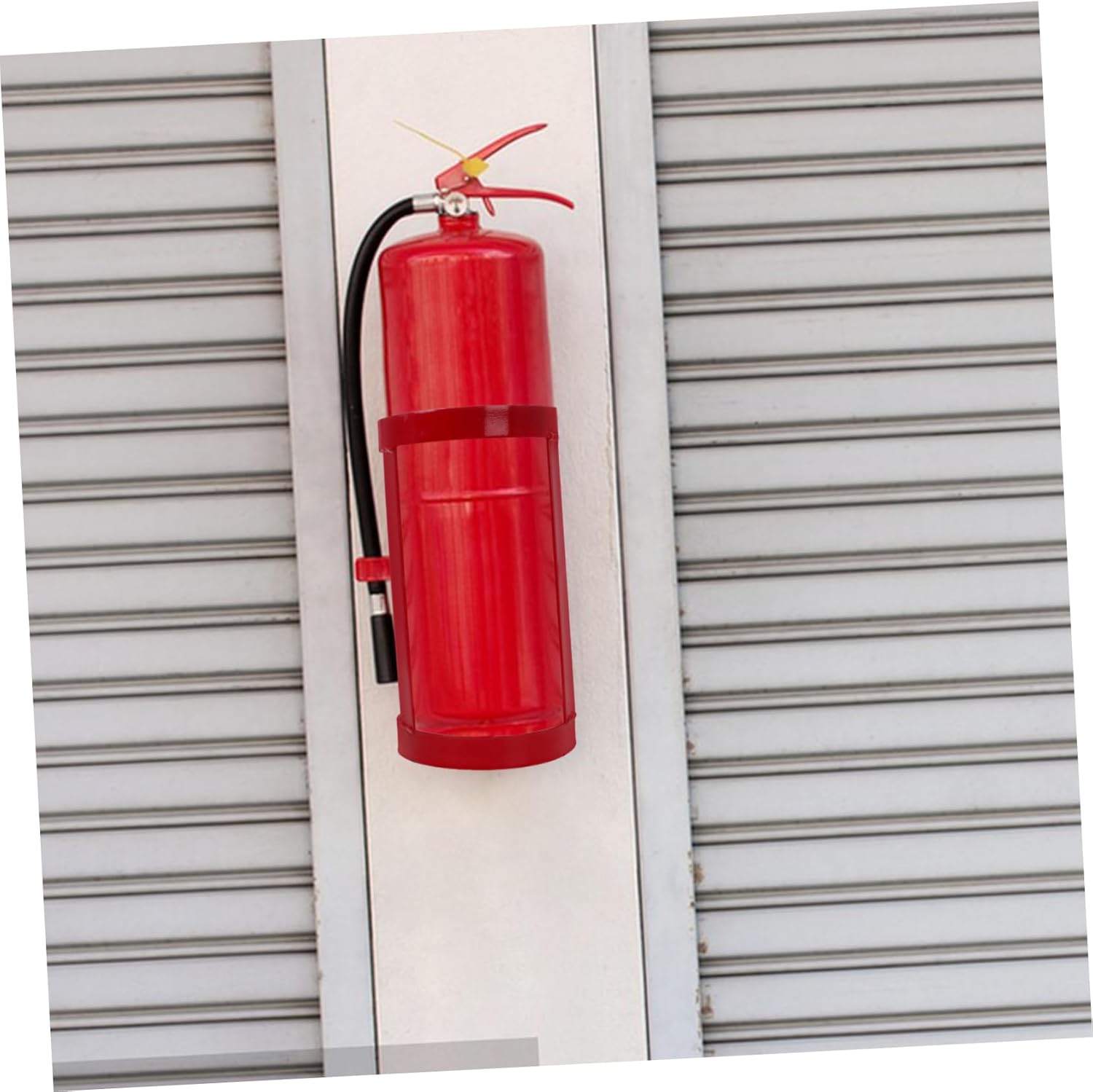 3kg Fire Extinguisher Mounting Bracket Heavy Duty Cage Holder for Trucks Buses and Boats Compact Design for Easy Installation and Application