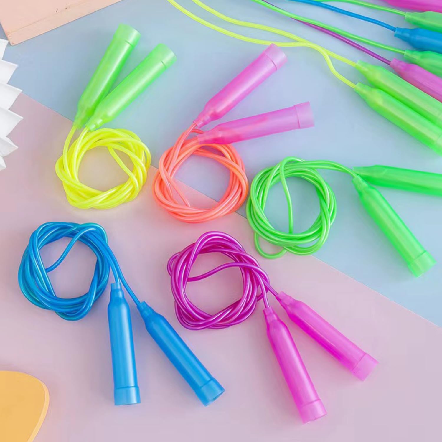 RmKbe 16Pcs Kids Jump Rope Set Adjustable Plastic Jumping Rope Safty Vibrant Jumping Ropes for Outdoor Activity - Image 4