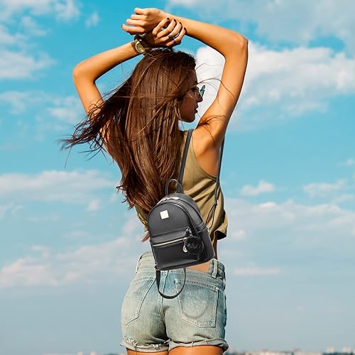 Miniatura 2 de Mochila de moda para mujer, 3 piezas, de cuero, mini mochila para mujer, mochila escolar con pompón, mochilas de viaje, Gris, Mochilas de viaje