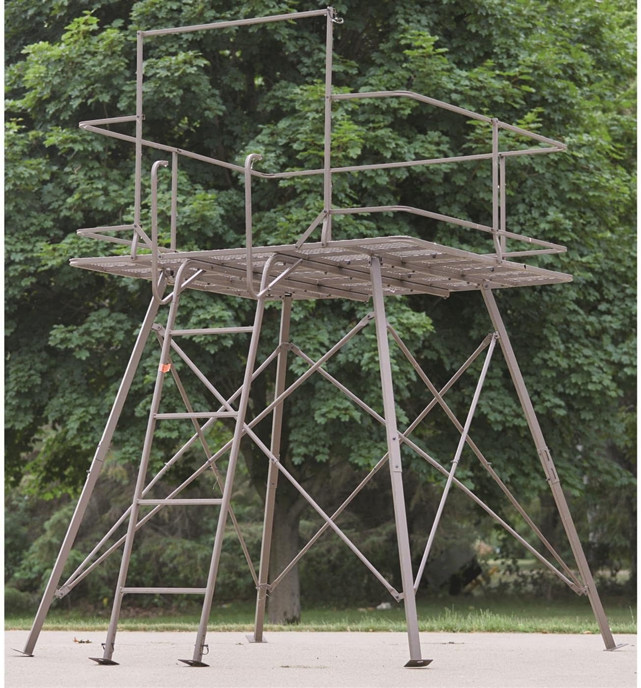 Guide Gear 6' Tripod Hunting Tower Blind, 2-3 Man Stand Elevated, Hunting Gear Equipment Accessories, 6X 6' : Sports & Outdoors