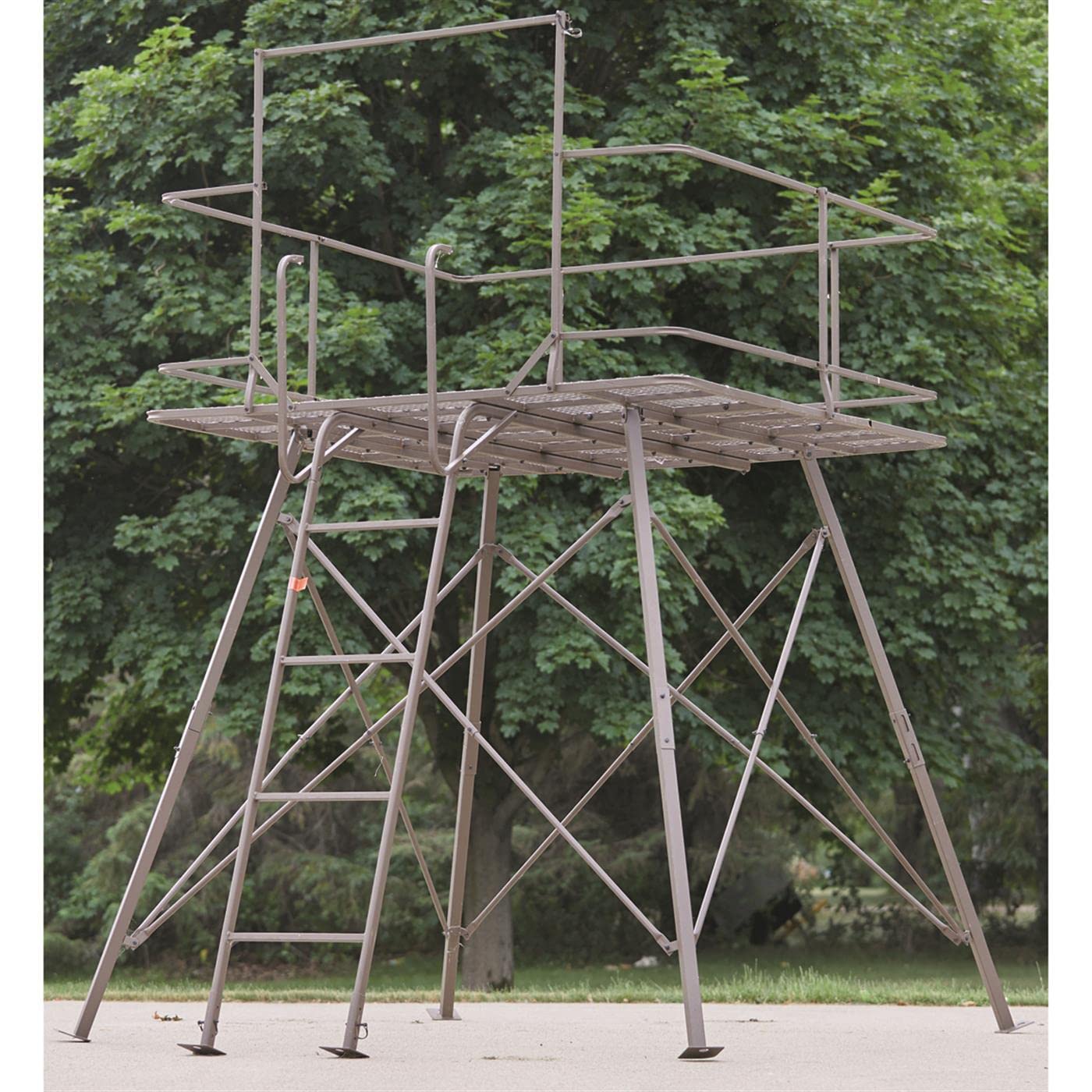 Guide Gear 6' Tripod Hunting Tower Blind, 2-3 Man Stand Elevated, Hunting Gear Equipment Accessories, 6X 6'