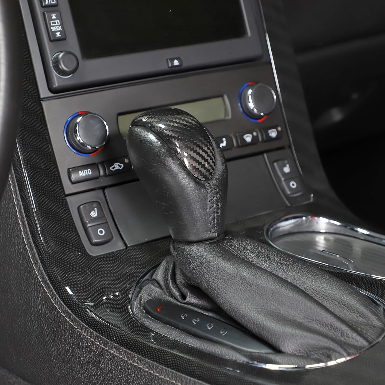 LLKUANG Compatible with Corvette C6 2005-2013 Gear Shift Knob Cover Trim,Real Carbon Fiber Gear Shift Head Cover Trims Interior Accessories,1Pcs/Set