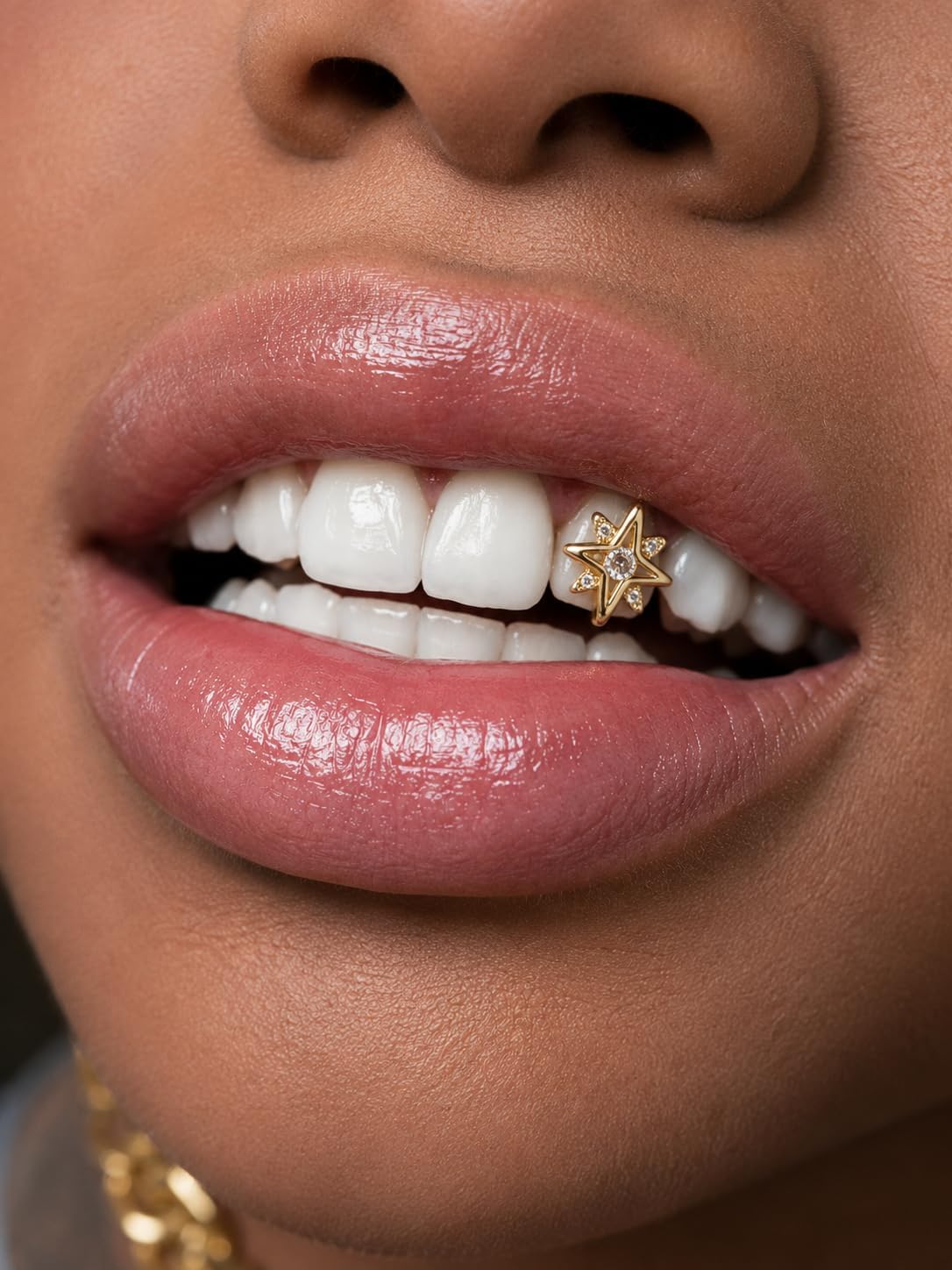 Rhinestone Grillz for Women Men Sparkly Gold Grills for Your Teeth CZ Stone Tooth Golden Mouth Grills Charm Tooth Cap Hip Hop Style Teeth Accessory for Concert Carnival Halloween Party Gift