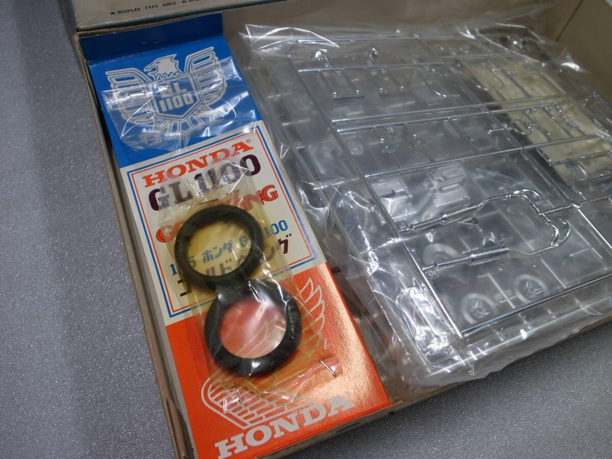 Amazon.co.jp: 未組立 保管品 GL1100 GOLD WING 1/15スケール