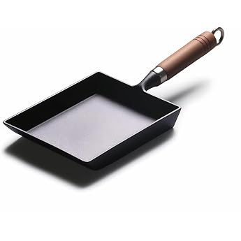 YYMIYU Tamagoyaki Japanese Cast Iron Omelette Pan with Wooden Handle 23 x 18 cm