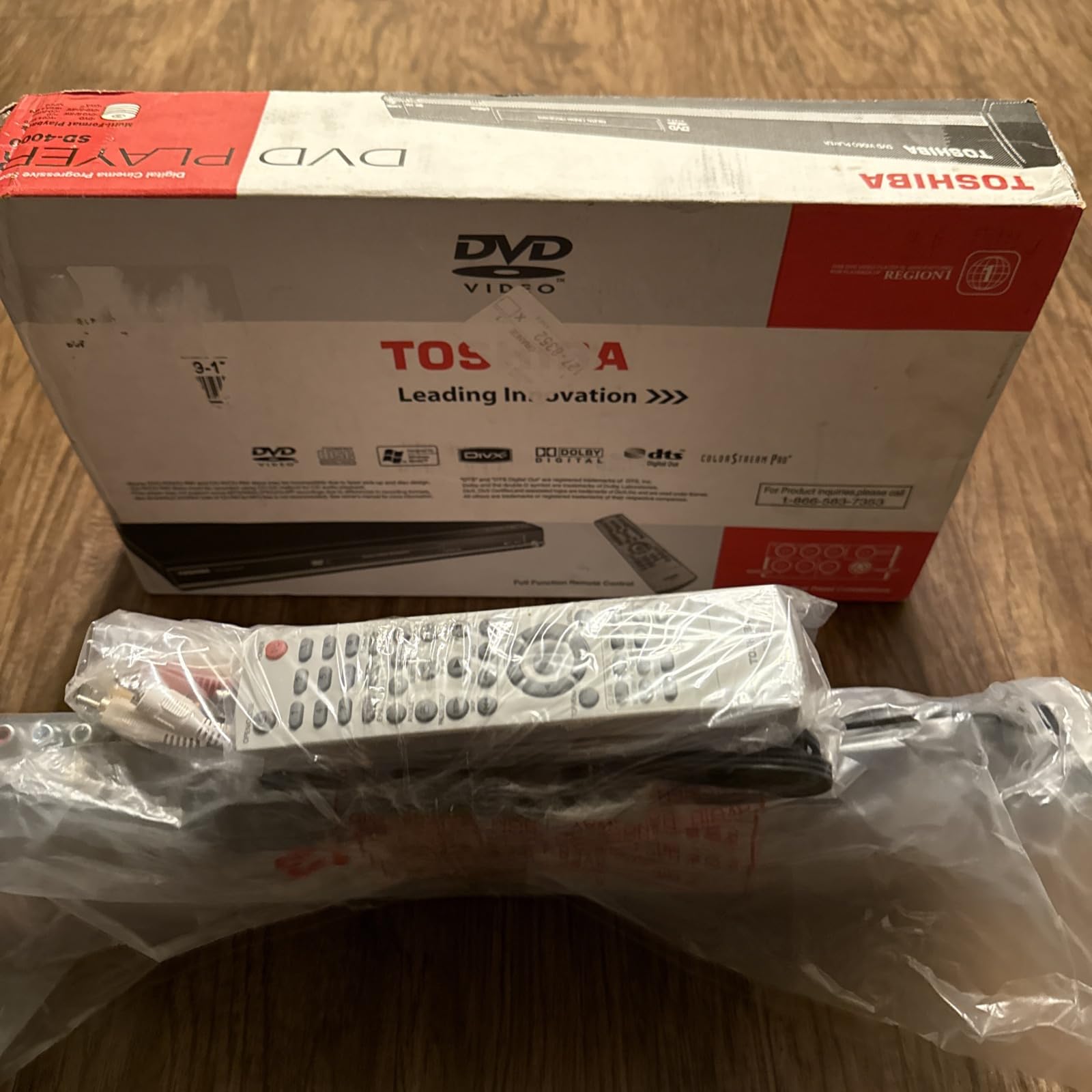 Amazon.com: Toshiba SD-4000 Progressive Scan DivX Certified DVD