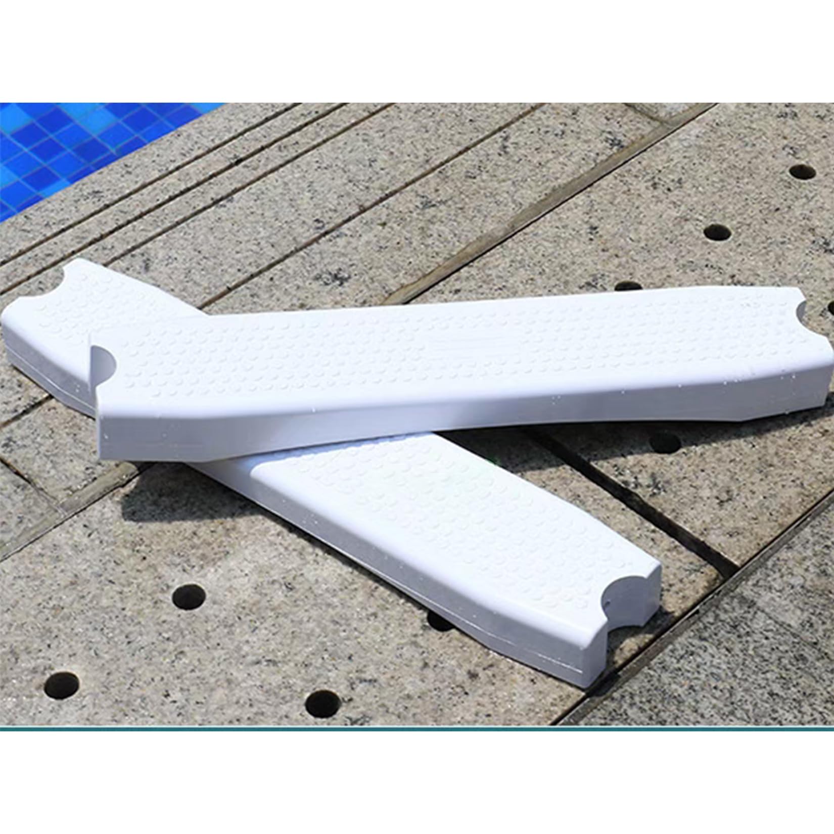 BOTOWI Marches d'échelle de piscine de 18 pouces Remplacement Marches d'échelle de piscine universelles pour escaliers en plastique moulé robustes creusés et hors sol, capacité de poids de 500 lb,1pcs