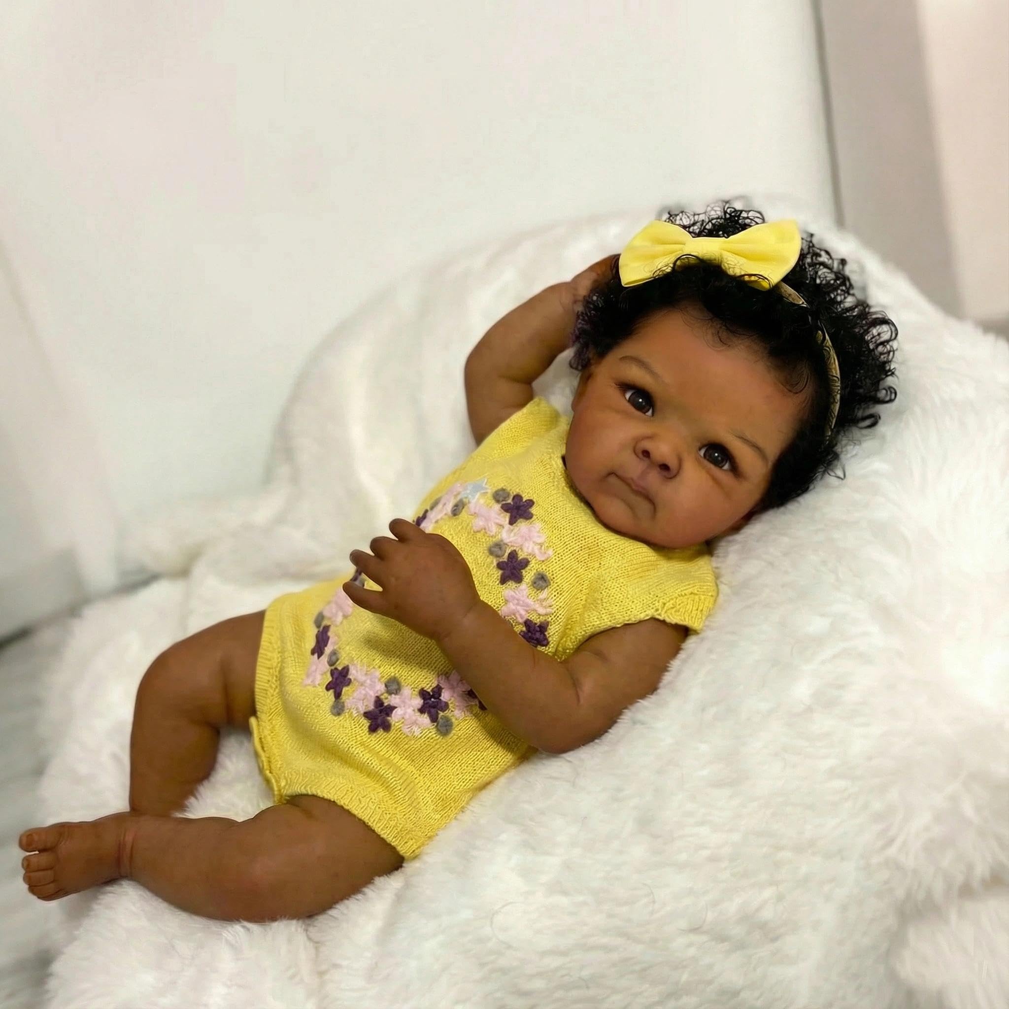 Zero pam Schwarze Reborn Baby Lebensecht, Reborn Baby Mädchen, 45CM Babypuppen Wie Echt Puppe Mit Haaren, Realistisch Newborn Puppen Mit Zubehör
