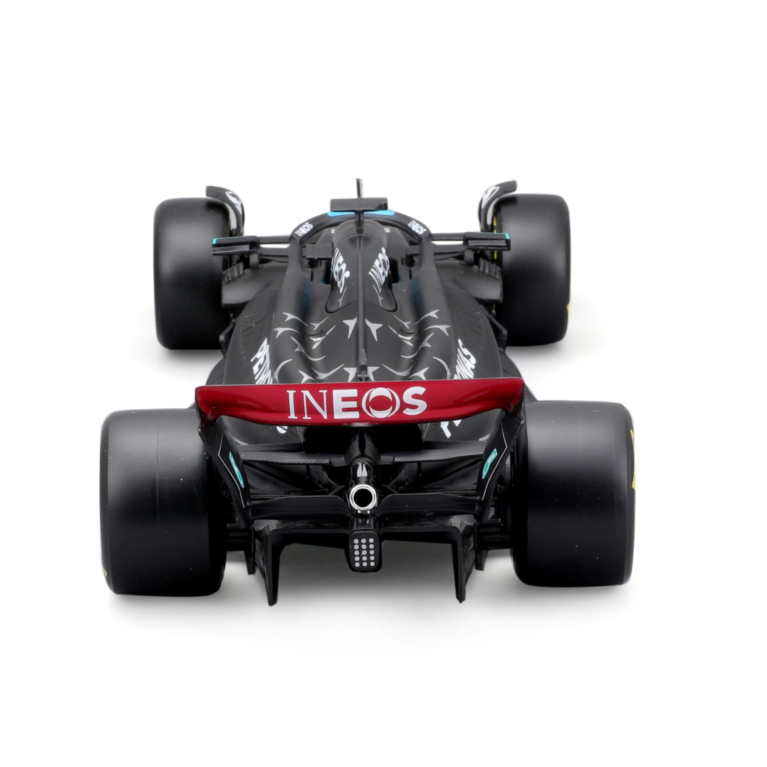 Bburago - 1/24 Racing - 2023 Mercedes-AMG F1 W14 E-Performance - con Casco #Russell - Novedad 2024: Una réplica precisa para Los Fans de Las Carreras, capturando el espíritu de la competición