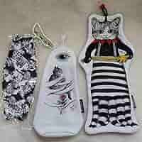 【最後の1セット！】ヒグチユウコ ギュスターヴくん ひとつめちゃん ポーチ GUS_02.jpg?v=1741238516&width=1946