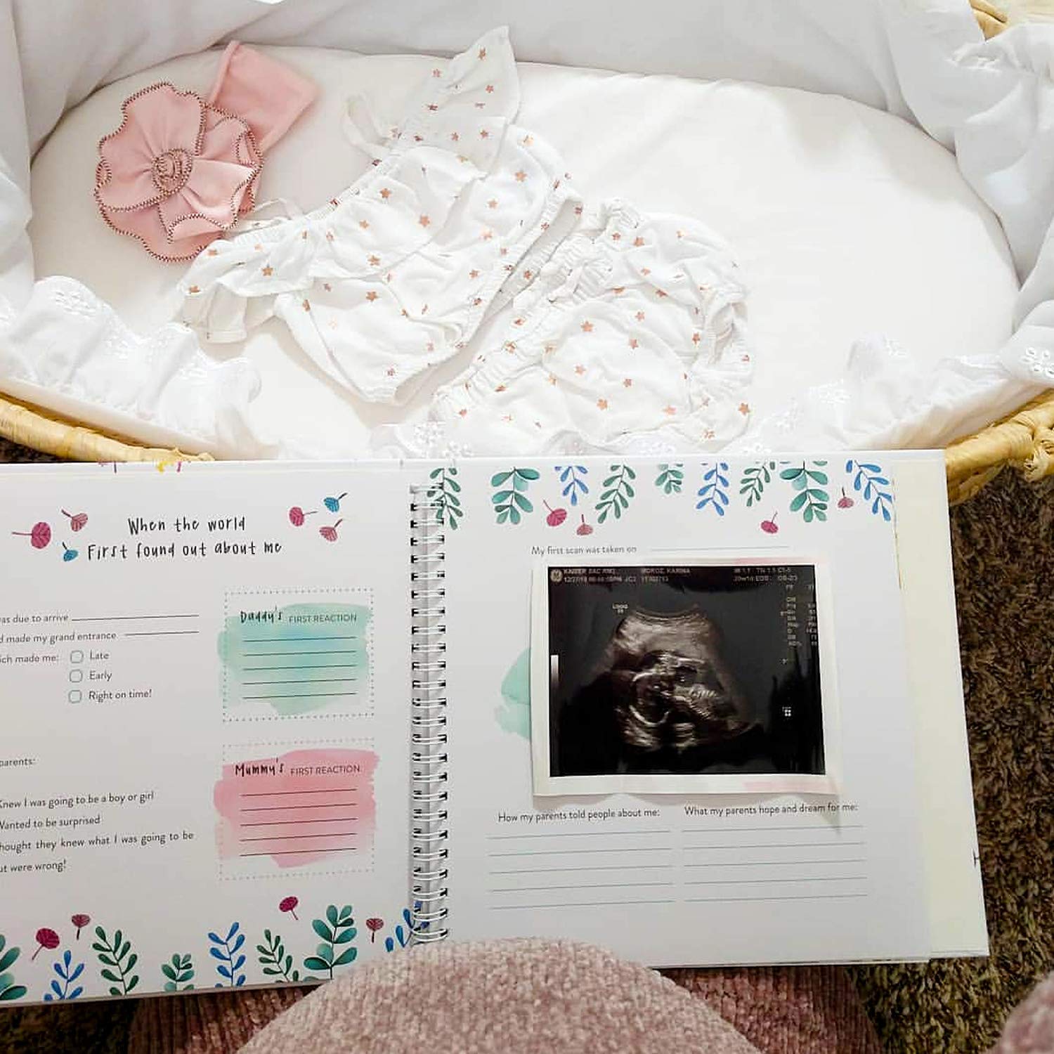 Baby Memory Book for First Five Years with 1st Year Monthly Milestone - Girl or Boy Scrapbook Album Fits 4x6 Photos - Pregnancy Journal & Gender Neutral Baby's Shower Guest & Gift Record (60 Pages) : Baby
