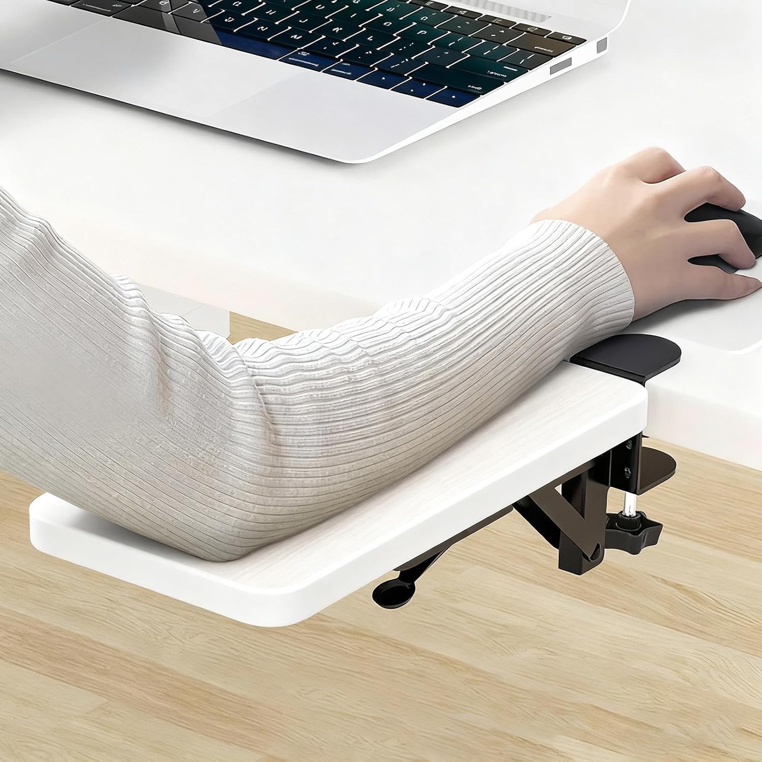 人間工学に基づいたデスク キーボード トレイ - 折りたたみ式 90° アームレスト延長、クランプオン取り付け、省スペース ソリュー 人間工学に  基づいたデスク用キーボードトレイ - 調節可能なスチールブラケット、90°折りたたみ式、キーボードとマウスの使用に最適、ブ ... デスク用コンピュータアームレスト,折りたたみパッド クリップオン式延長,アームサポートデスクエクステンダートレイ - 家庭 オフィス