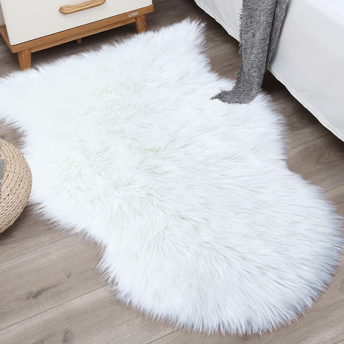 Noahas Faux Rug