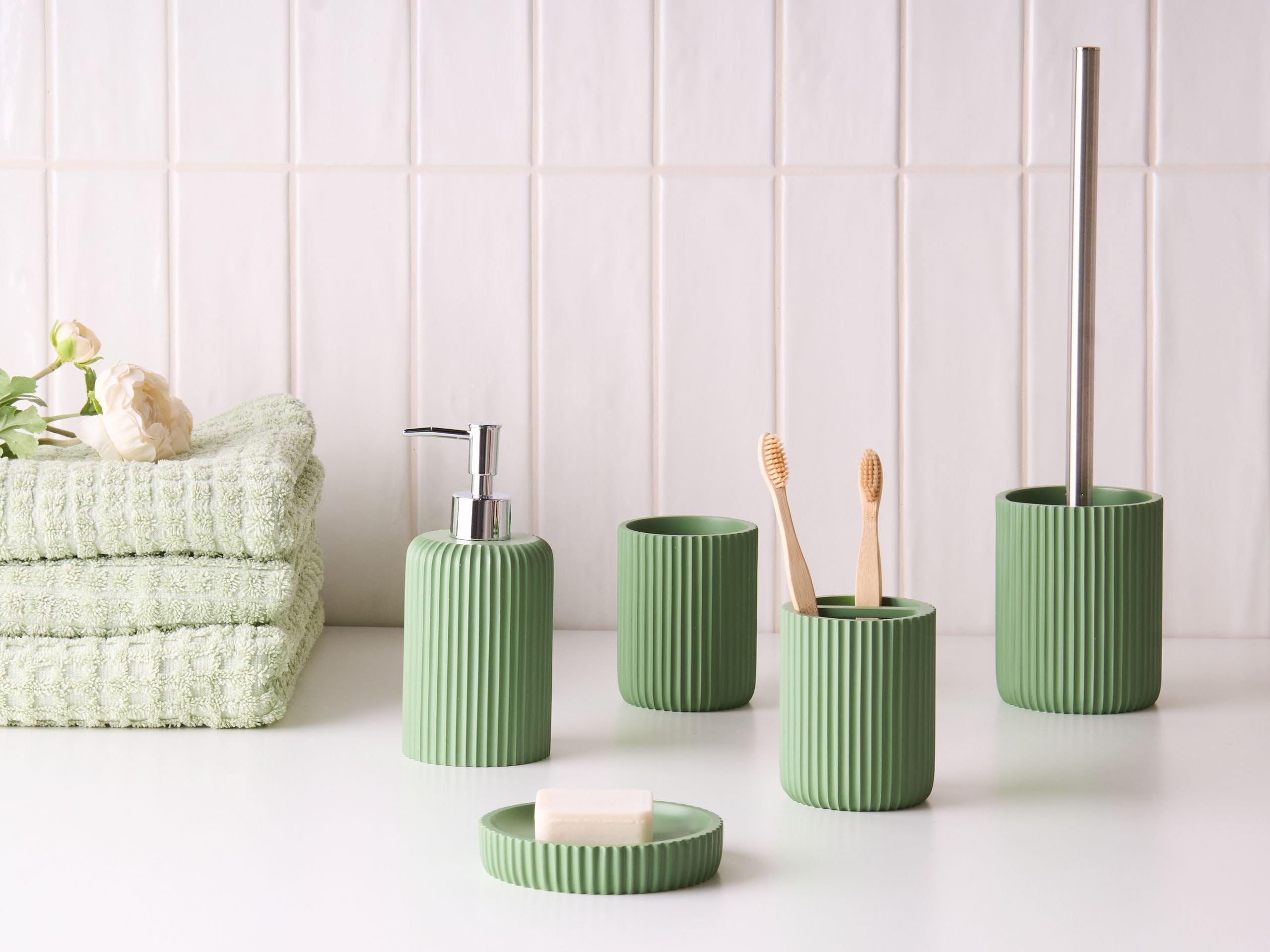 Conjunto de 5 Accesorios de baño jabonera dispensador de jabón escobilla de Inodoro Vaso Soporte para cepillos de Dientes Verde Camana