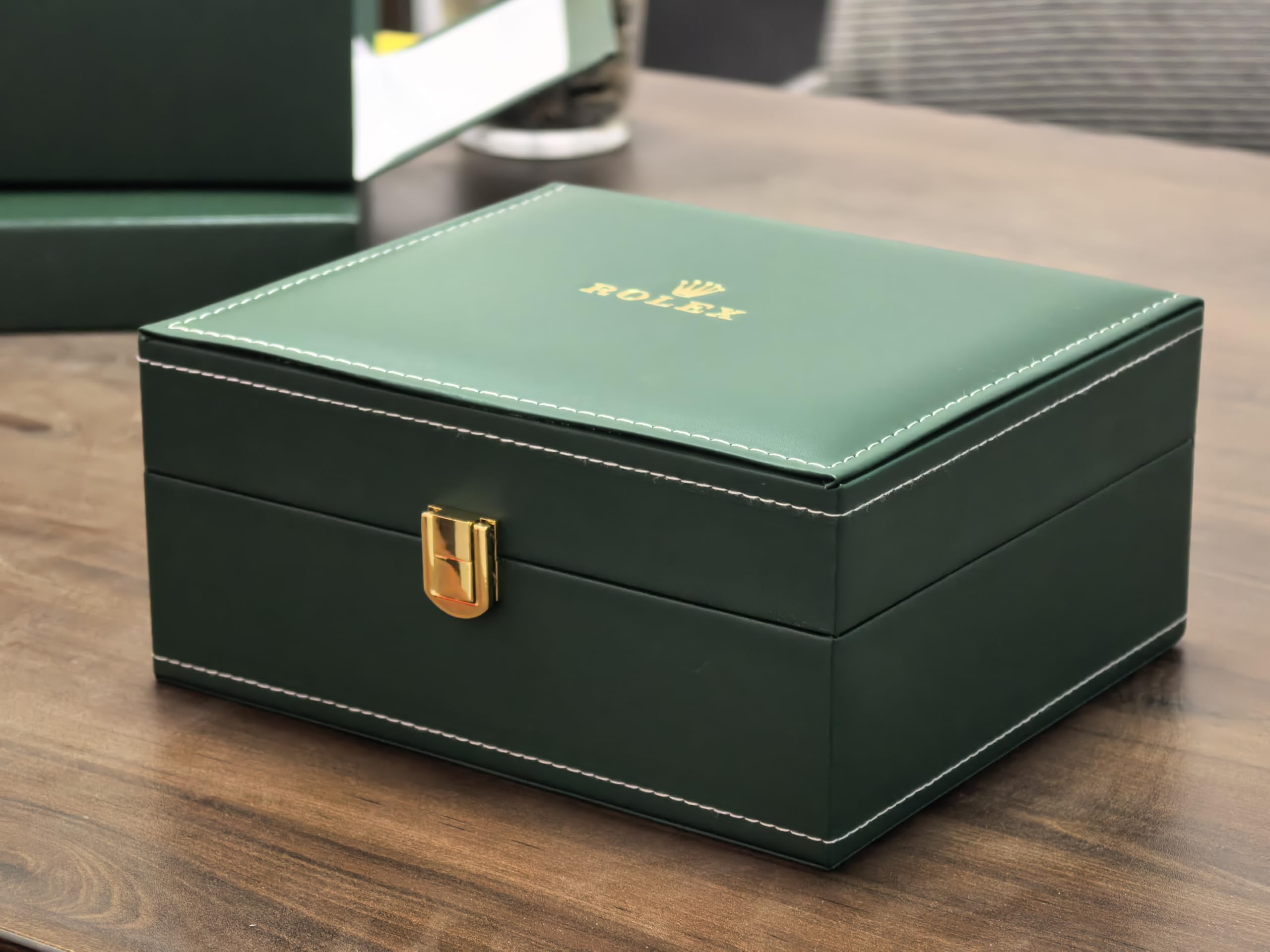 Pudełko na Zegarek Zielone Przeszycia Twarda Obudowa Złoty Zamek Kremowe Wnętrze Etui Podróżne Solidne dla Rolex Day-Date