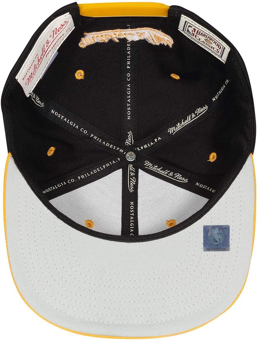 Mitchell & Ness NBA Team Arch Snapback Cap Chicago Bulls Black, Black, #N/A