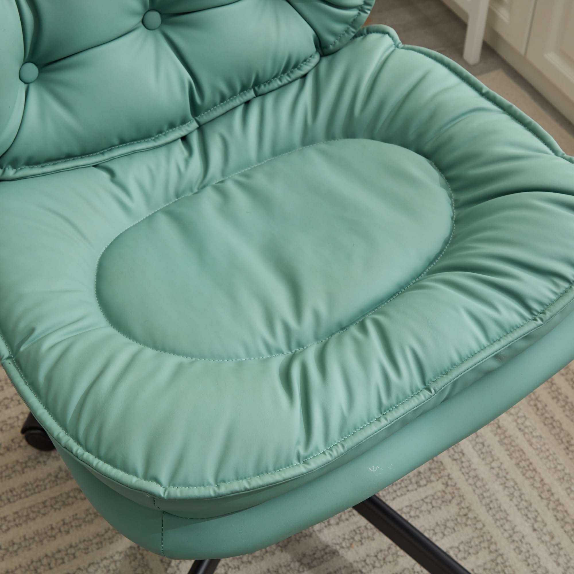 Silla de Ordenador de Piel sintética, Silla de Oficina Ancha con reclinación de 120°, Altura Ajustable de 8 cm, cómoda Silla de Oficina con Base de Acero de 70 cm, Silla de Oficina sin Brazo