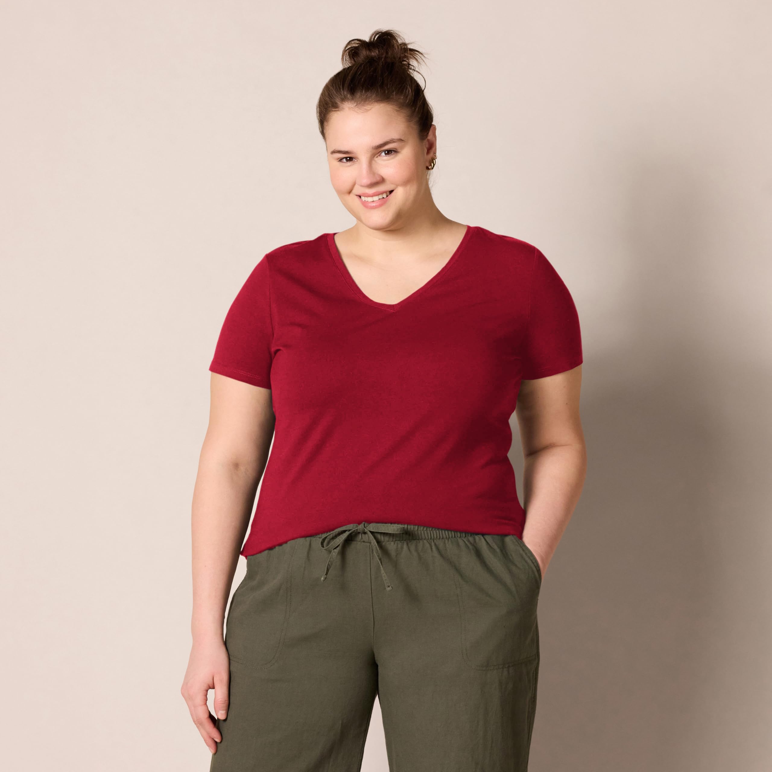 Amazon Essentials Women's Regular-Fit Short-Sleeve T-Shirt (Crewneck and V-Neck Options), Multipacks — view 109