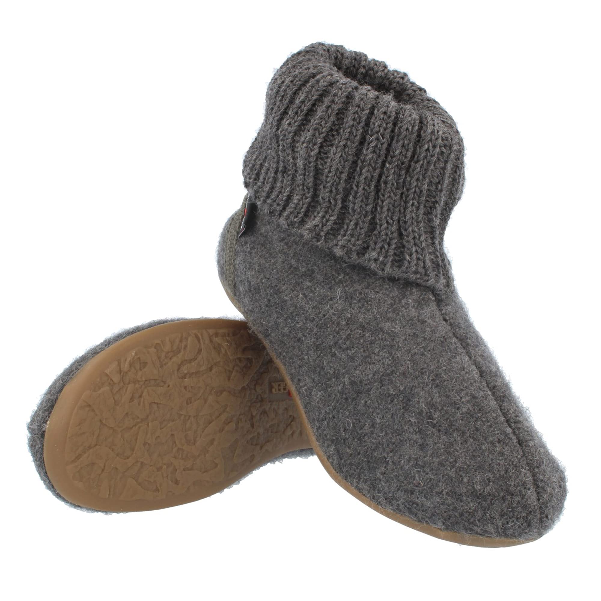 HAFLINGER Everest Karlo Hüttenschuhe mit TPR-Gummisohle und Kragen