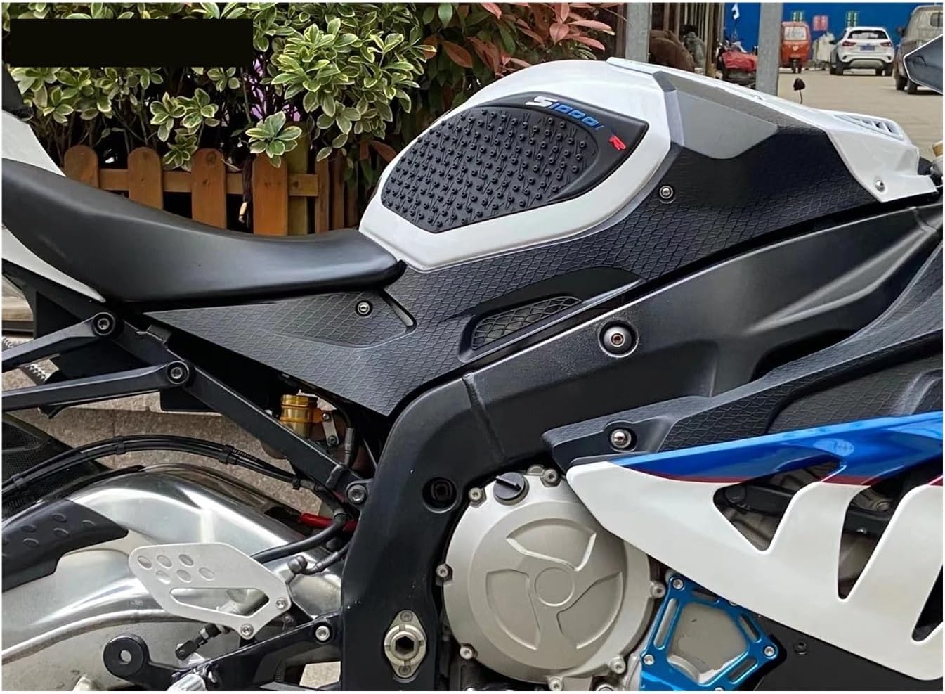 Tank Traction Pad Motorcycle Tank Traction Pads Anti Slip Sticker for S1000RR HP4 S1000R Motorcycle Side Decal Gas Protector