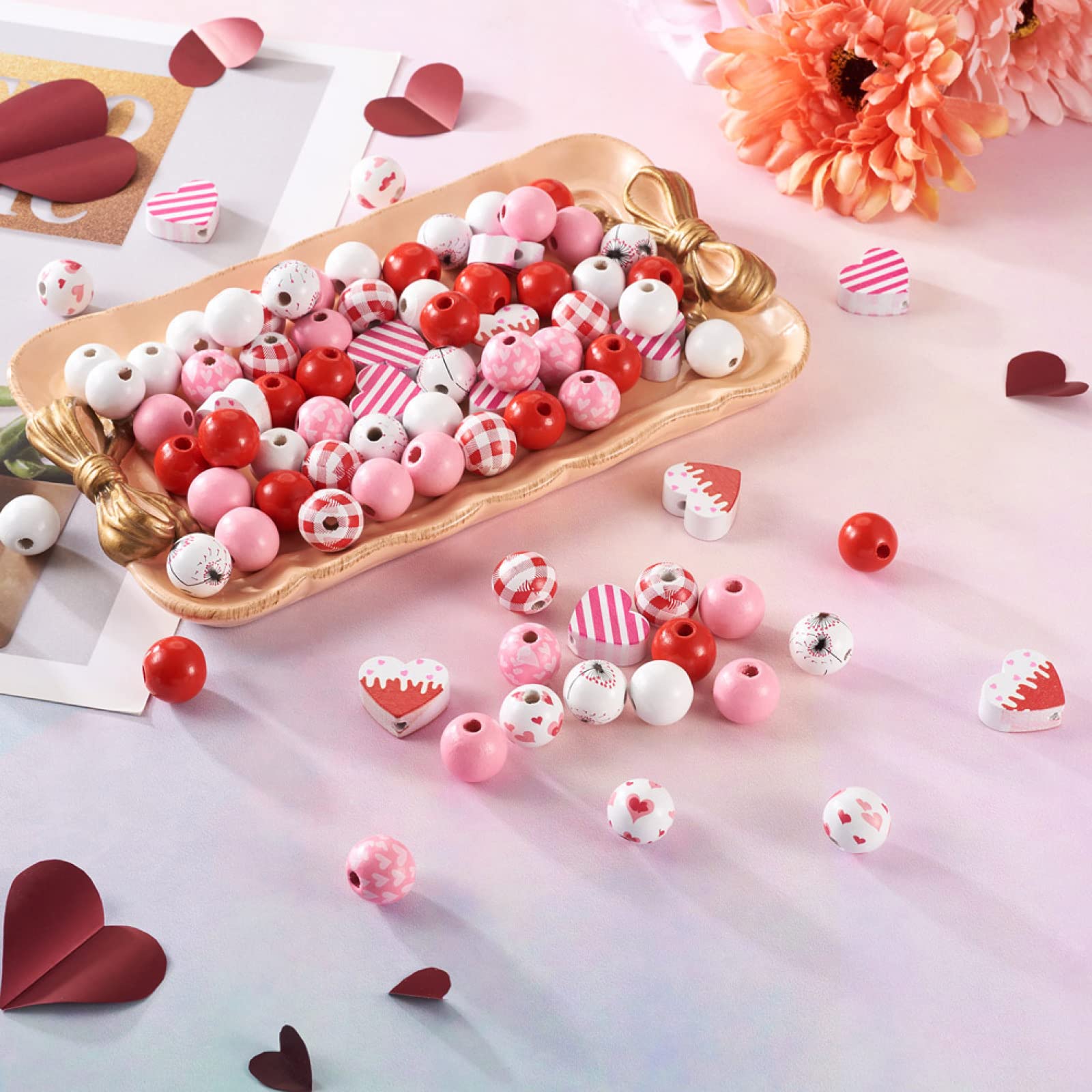 KISSITTY Lot De 120 Perles Rondes En Bois Colorées En Forme De Cœur - 9 Styles - Décoration Romantique Pour La Saint-Valentin - Pour La Fabrication De Bijoux - Artisanat