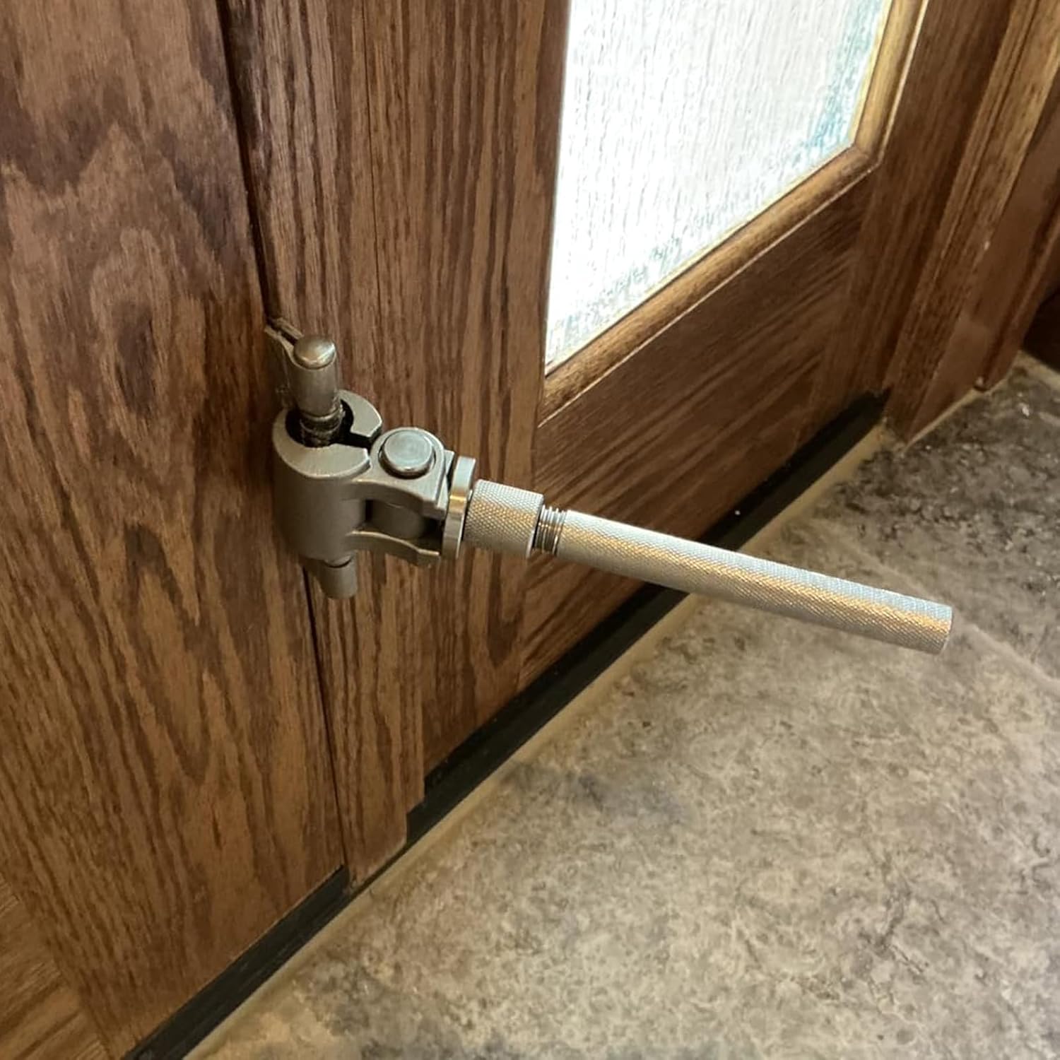 Precision Hinge Alignment Tool for Wood and Metal Doors, 30 Seconds Gap Adjustment, No Disassembly Required, Adjustable Jaw Hinge Tool