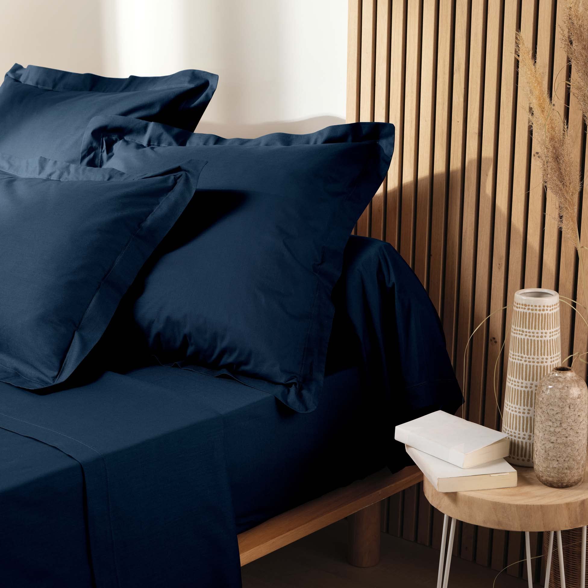 douceur d'intérieur, Biolina Fitted Sheet (140 x 190 cm) Midnight Blue, 100% Organic Cotton - Image 4