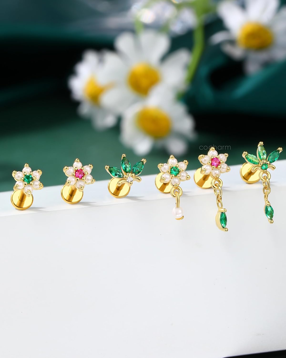 COCHARM 16G Threadless Flower Helix Tragus Conch Piercing Jewelry for Women, Emerald Green Gem Top Helix Traugs Earring Stud Flatback, Surgical Steel Gold Conch Stud 6mm 8mm