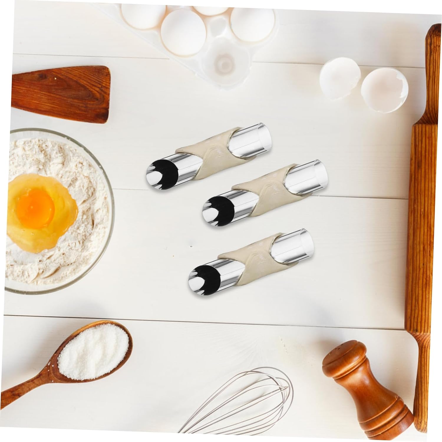 10pcs Stainless Steel Cream Horn Molds Croissant Baking Tools Lightweight and Compact Tubular Design for Desserts and Appetizers